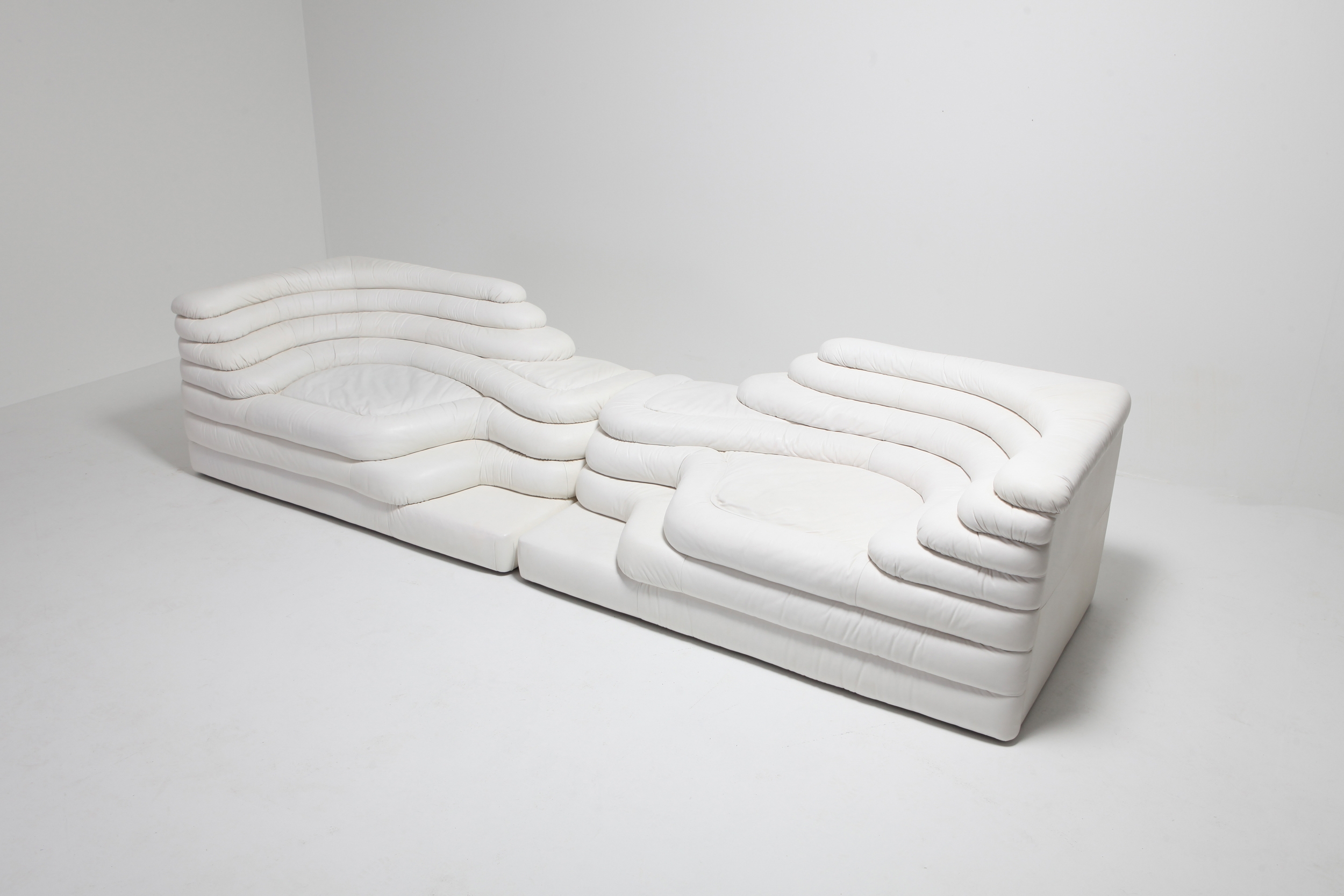 De Sede 'Terrazza' Sofas DS 1025 in White Leather  by Ubald Klug & Ueli Berger - 1972