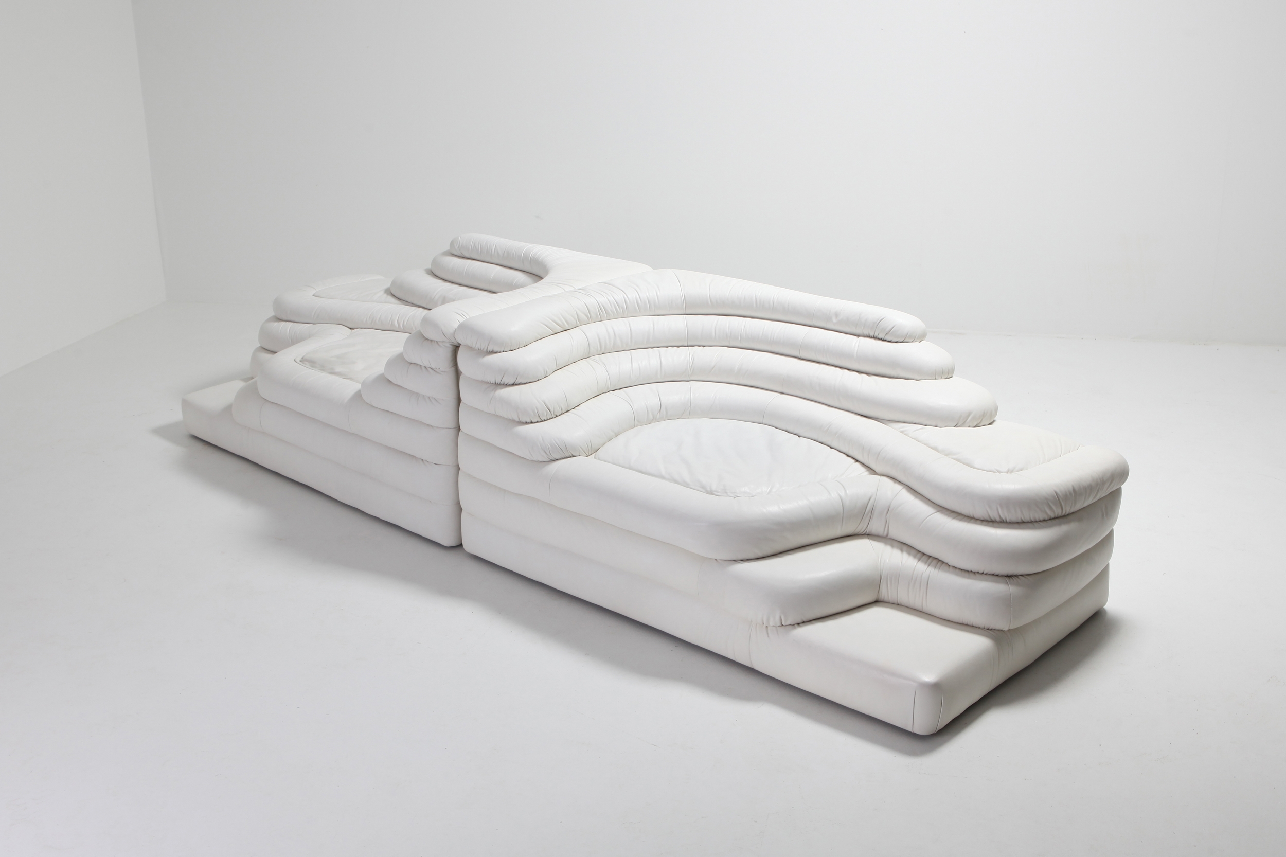 De Sede 'Terrazza' Sofas DS 1025 in White Leather  by Ubald Klug & Ueli Berger - 1972