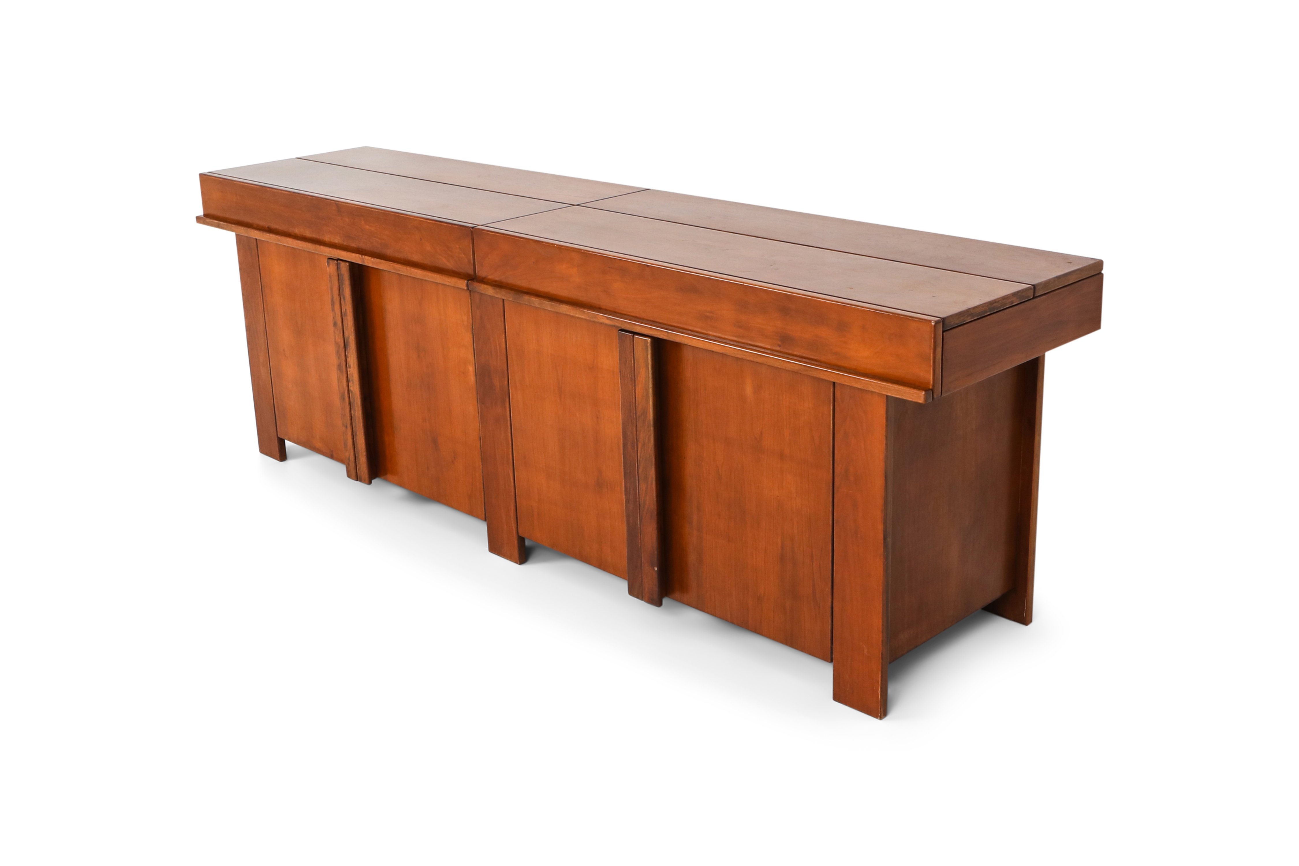Large Mid Century Modern Credenza In Solid Elm - 1960s