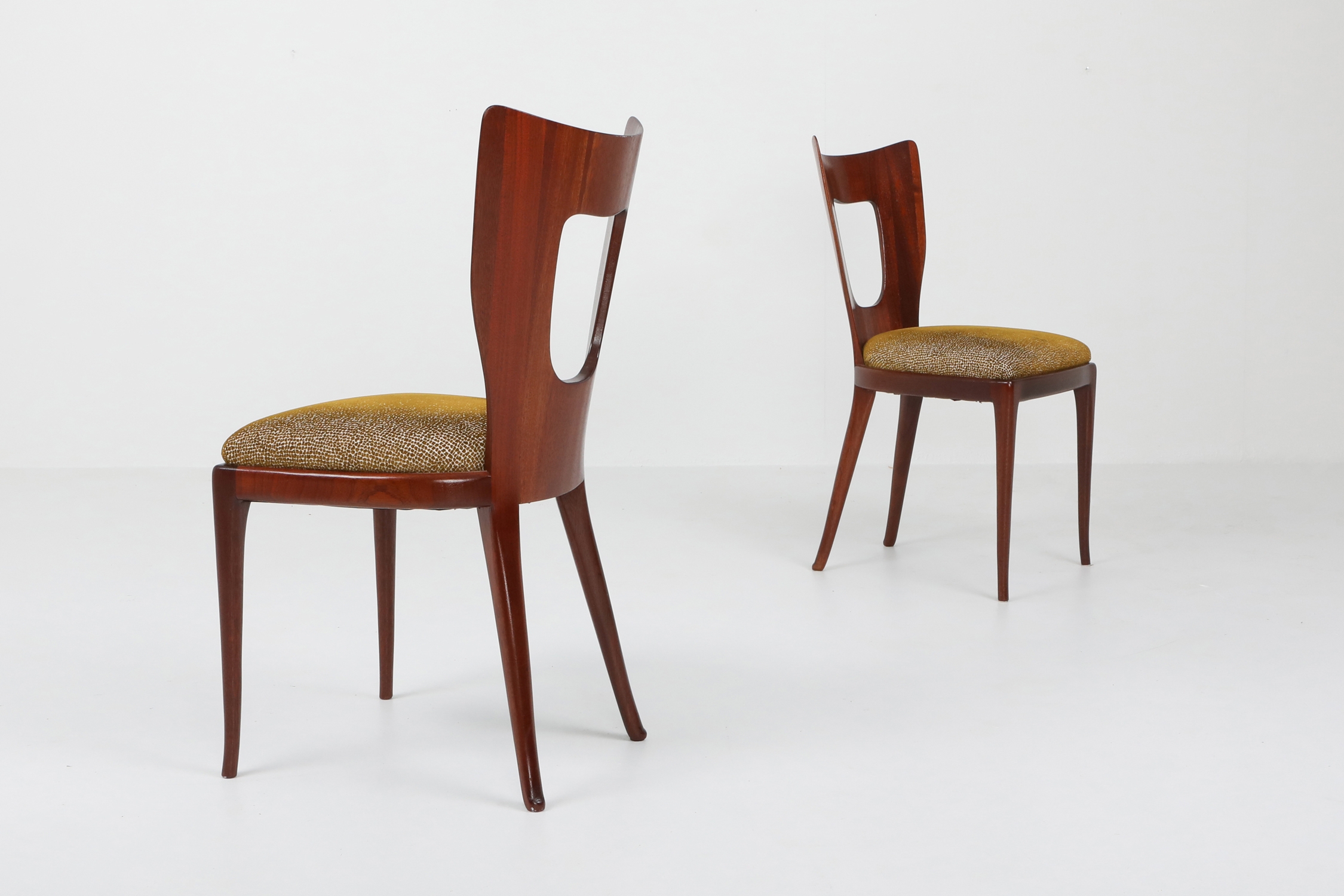 Osvaldo Borsani Dining Chairs in Mahogany - 1950s