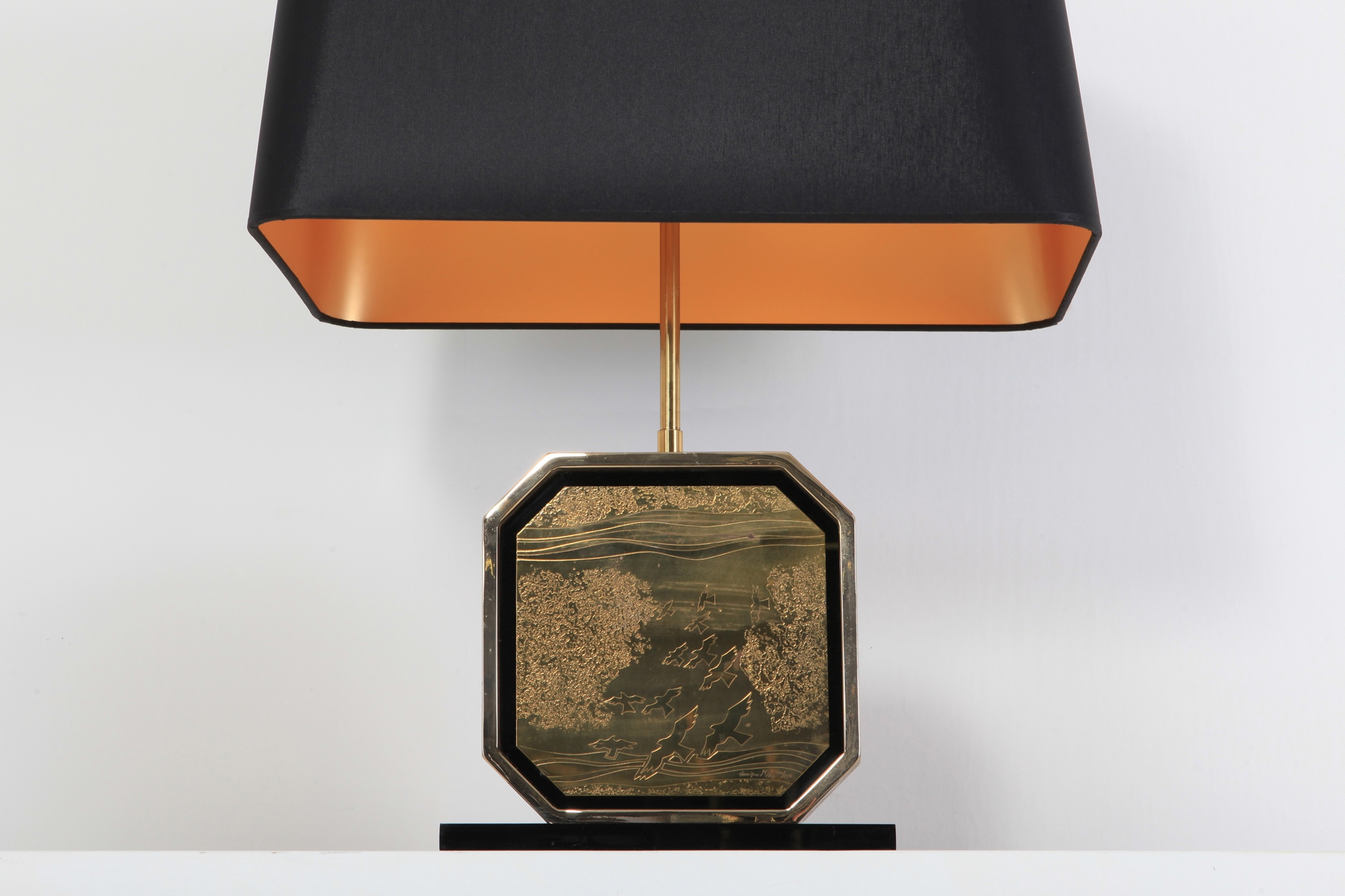 Hollywood Regency Table Lamp in 24-Karat Gold and Brass Etched Artwork by Maho - 1970s