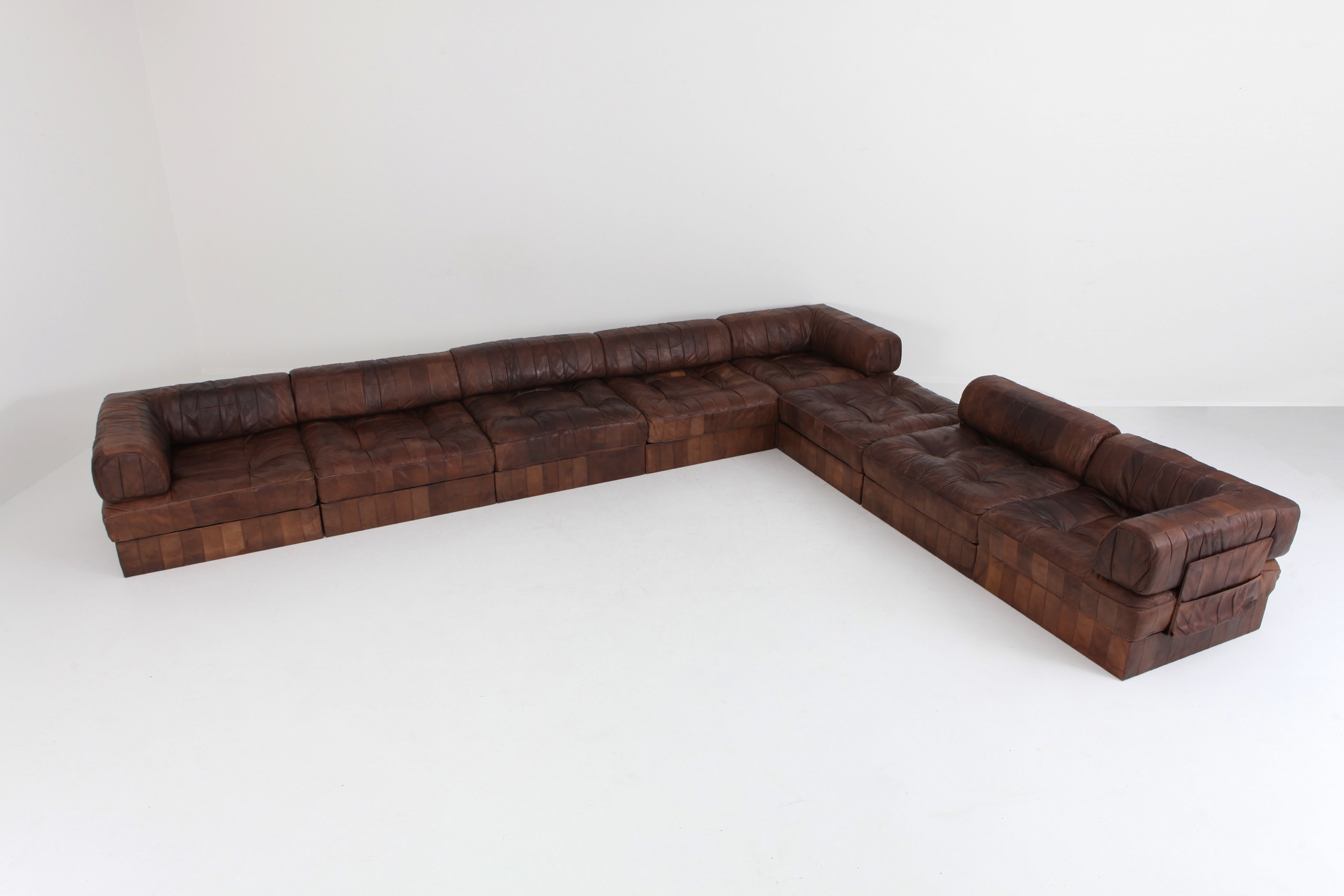 De Sede DS88 Modular Brown-Cognac Leather Patchwork Sofa    - 1970s