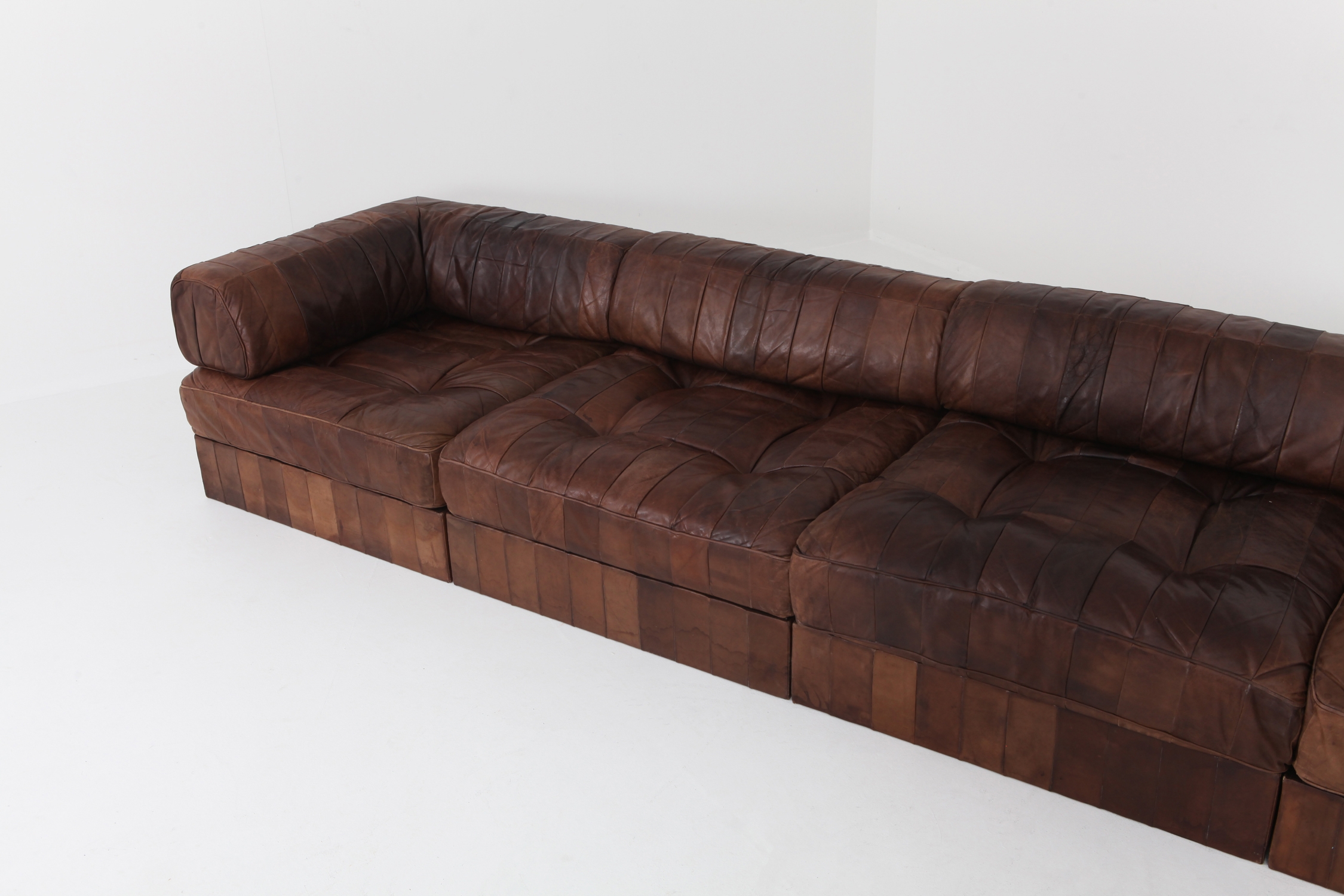 De Sede DS88 Modular Brown-Cognac Leather Patchwork Sofa    - 1970s