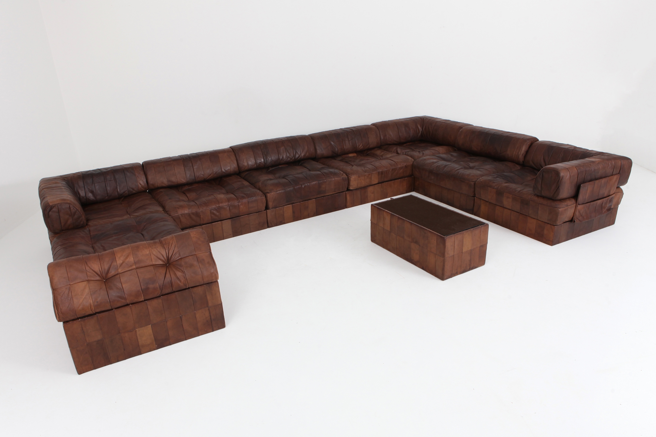 De Sede DS88 Modular Brown-Cognac Leather Patchwork Sofa    - 1970s