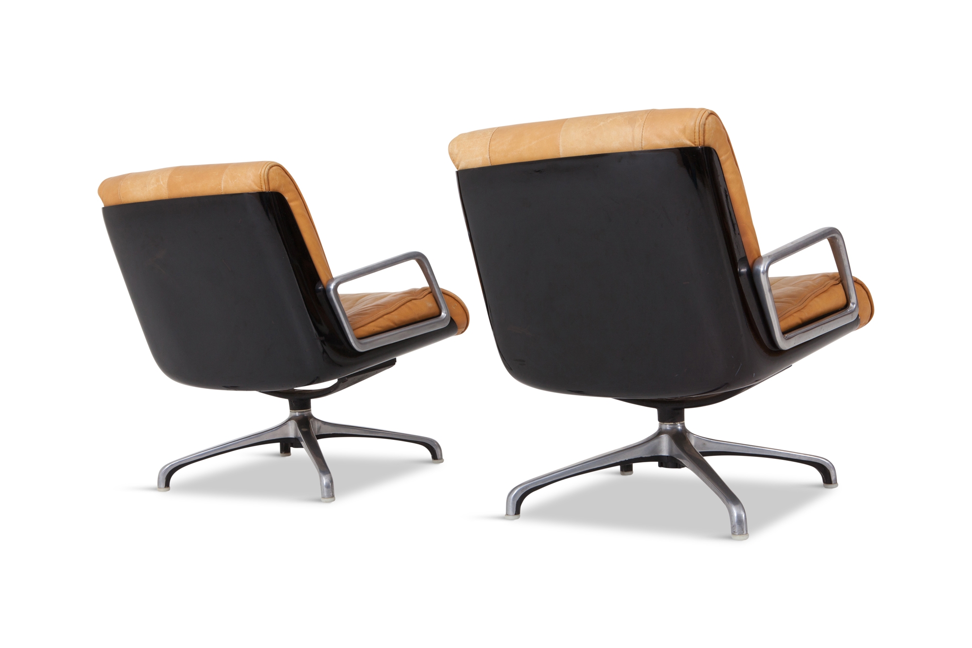 Saporiti Nude Leather Revolving Armchairs - 1970s