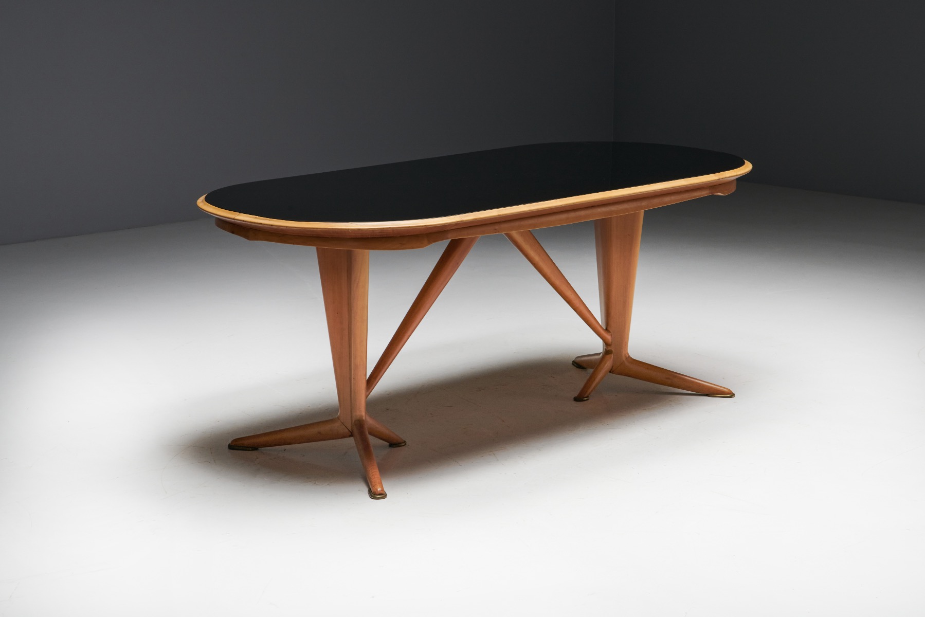 Oak Dining Table in the style of Gio Ponti - 1970s