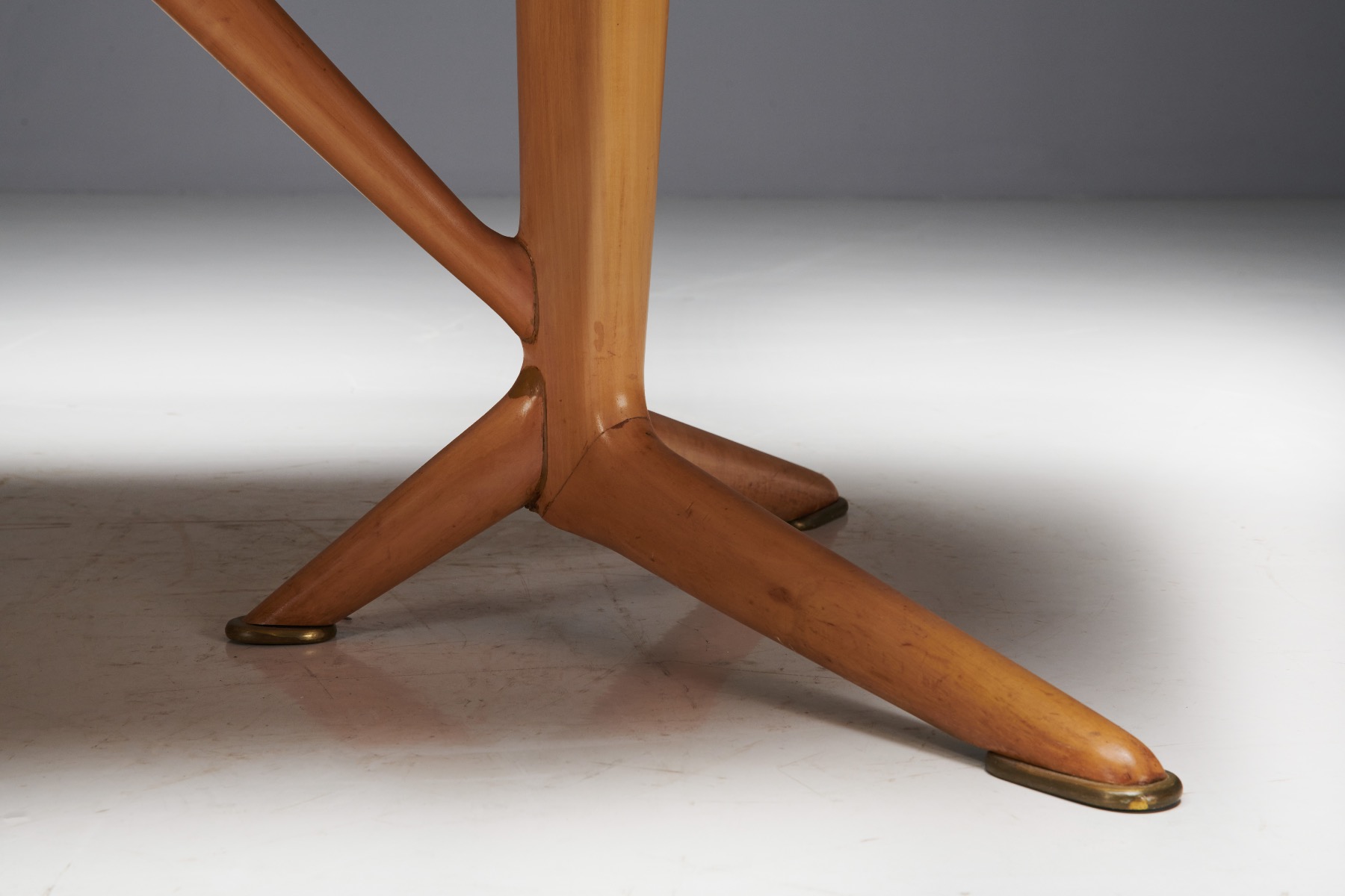 Oak Dining Table in the style of Gio Ponti - 1970s