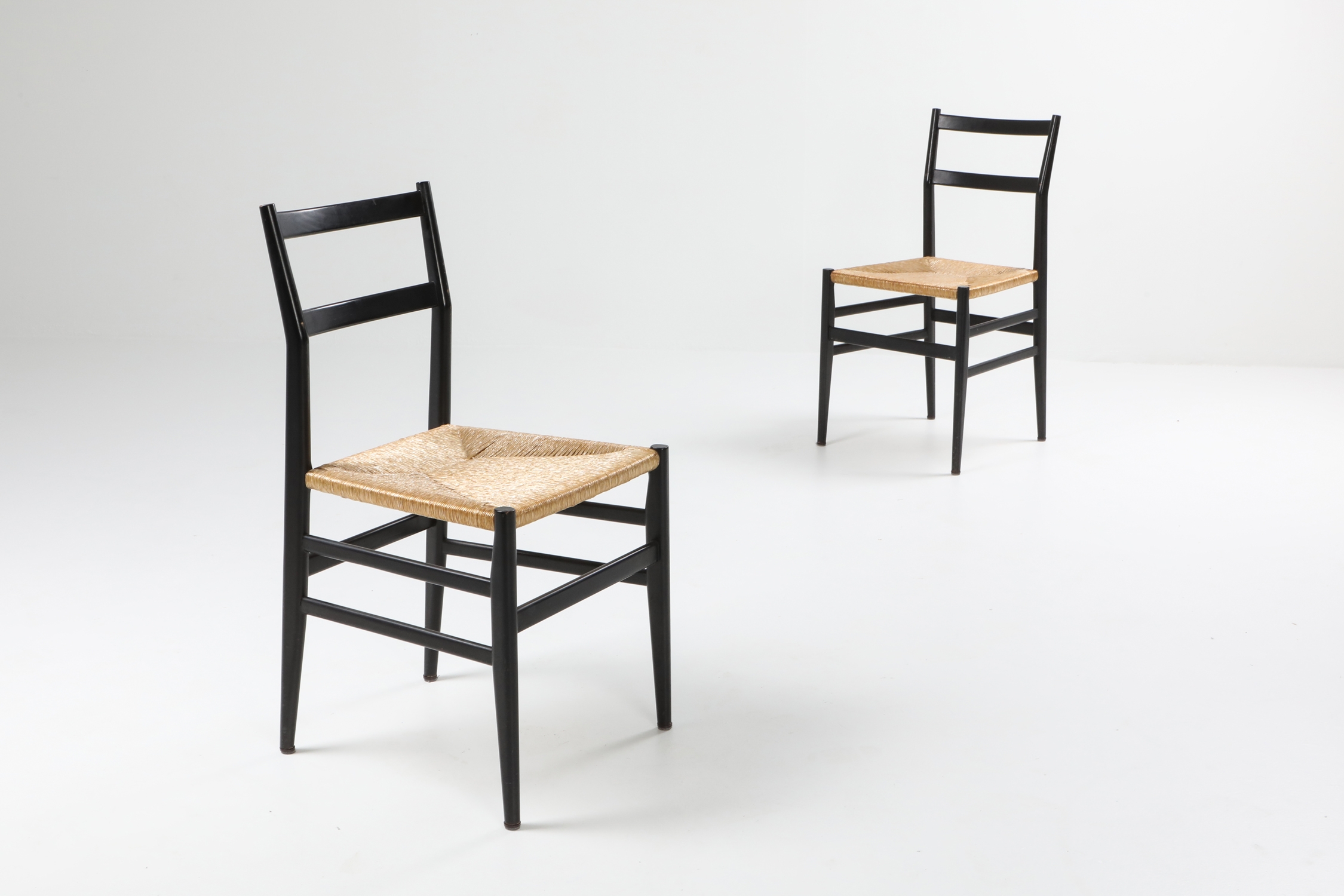 Gio Ponti Leggera dining chairs black and cord - 1980's