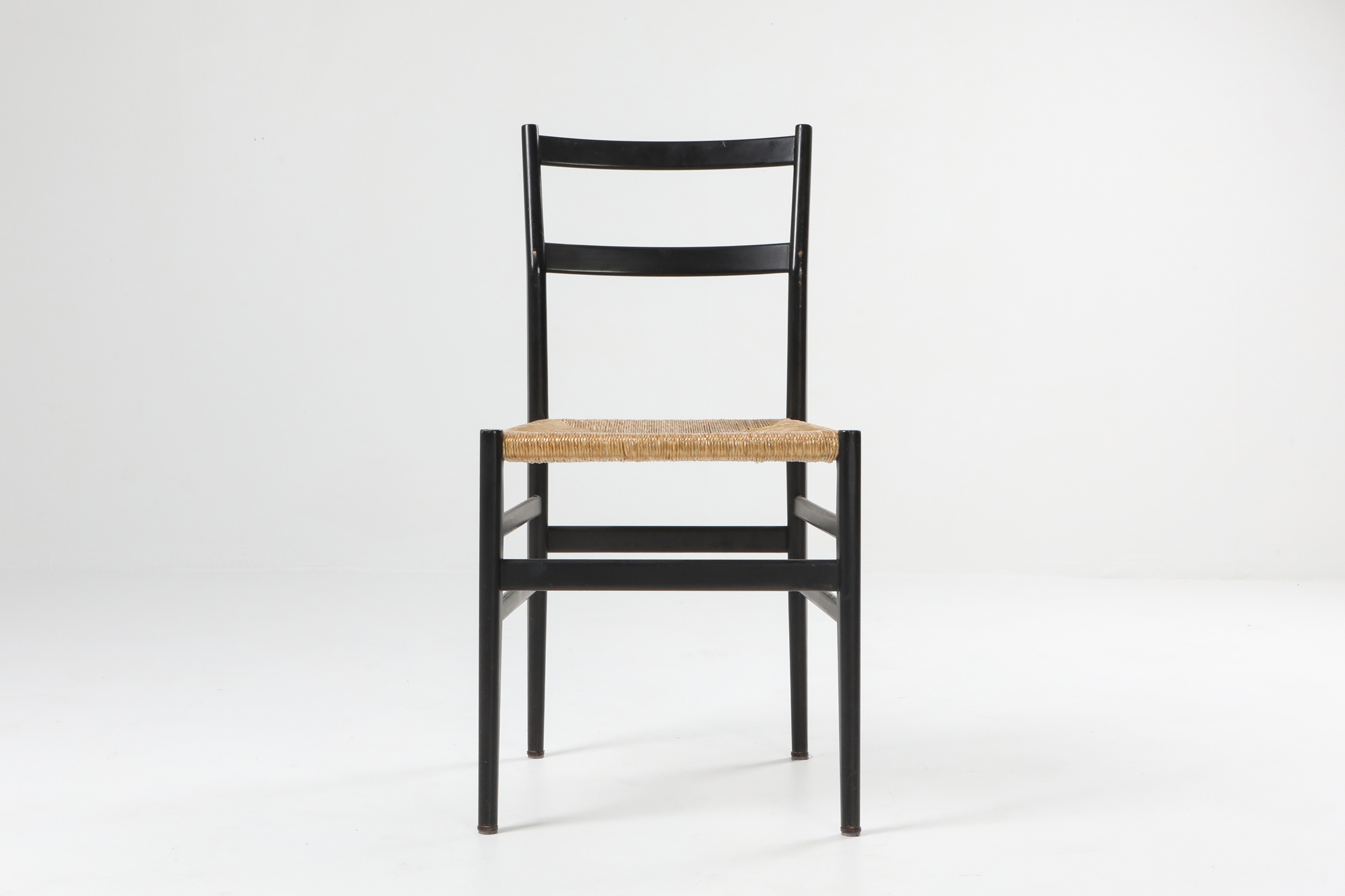 Gio Ponti Leggera dining chairs black and cord - 1980's
