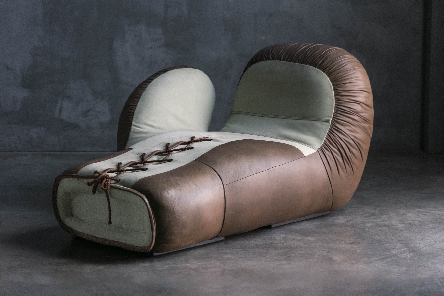 DS-2878 De Sede Boxing Glove Lounge Chair - 1978 
