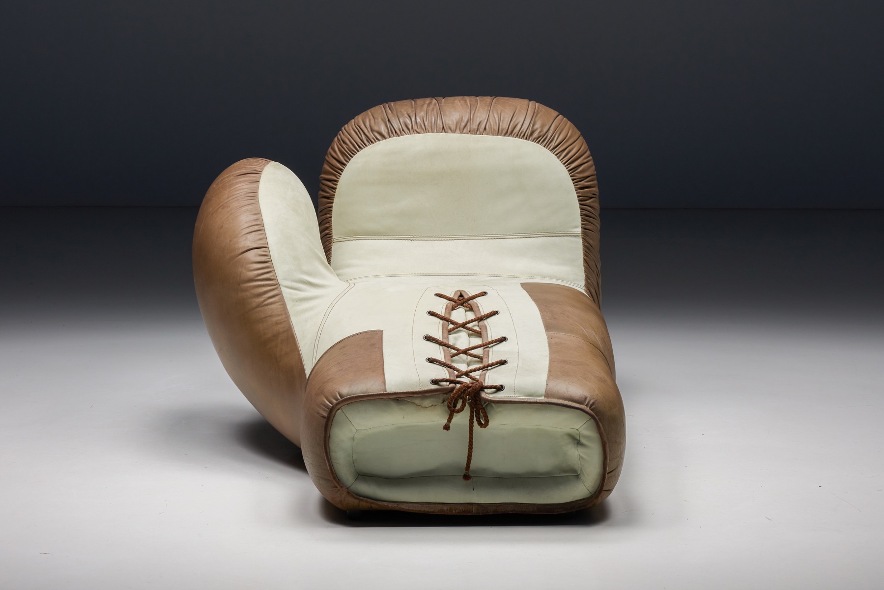 DS-2878 De Sede Boxing Glove Lounge Chair - 1978 