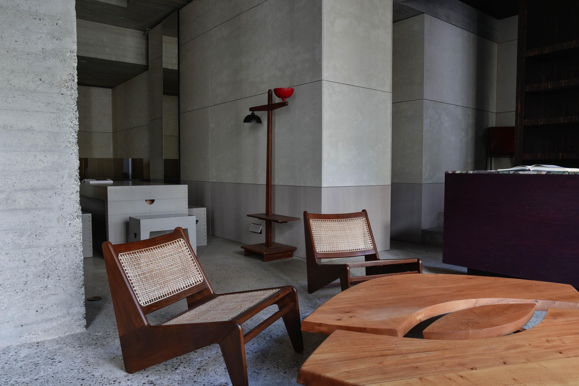 'Standard' Floor Lamp PJ-100101 by Pierre Jeanneret - 1955