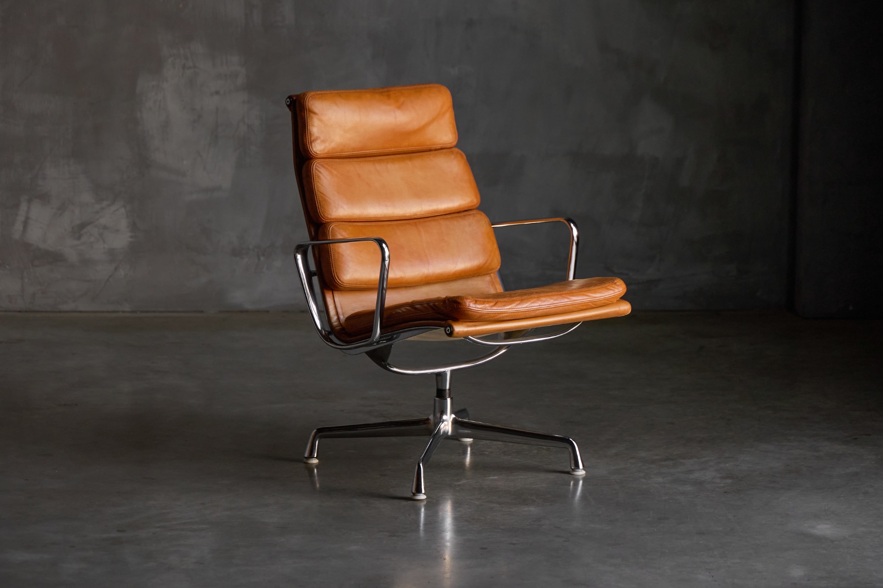 EA216 Soft Pad Chair by Charles and Ray Eames, USA – 1969