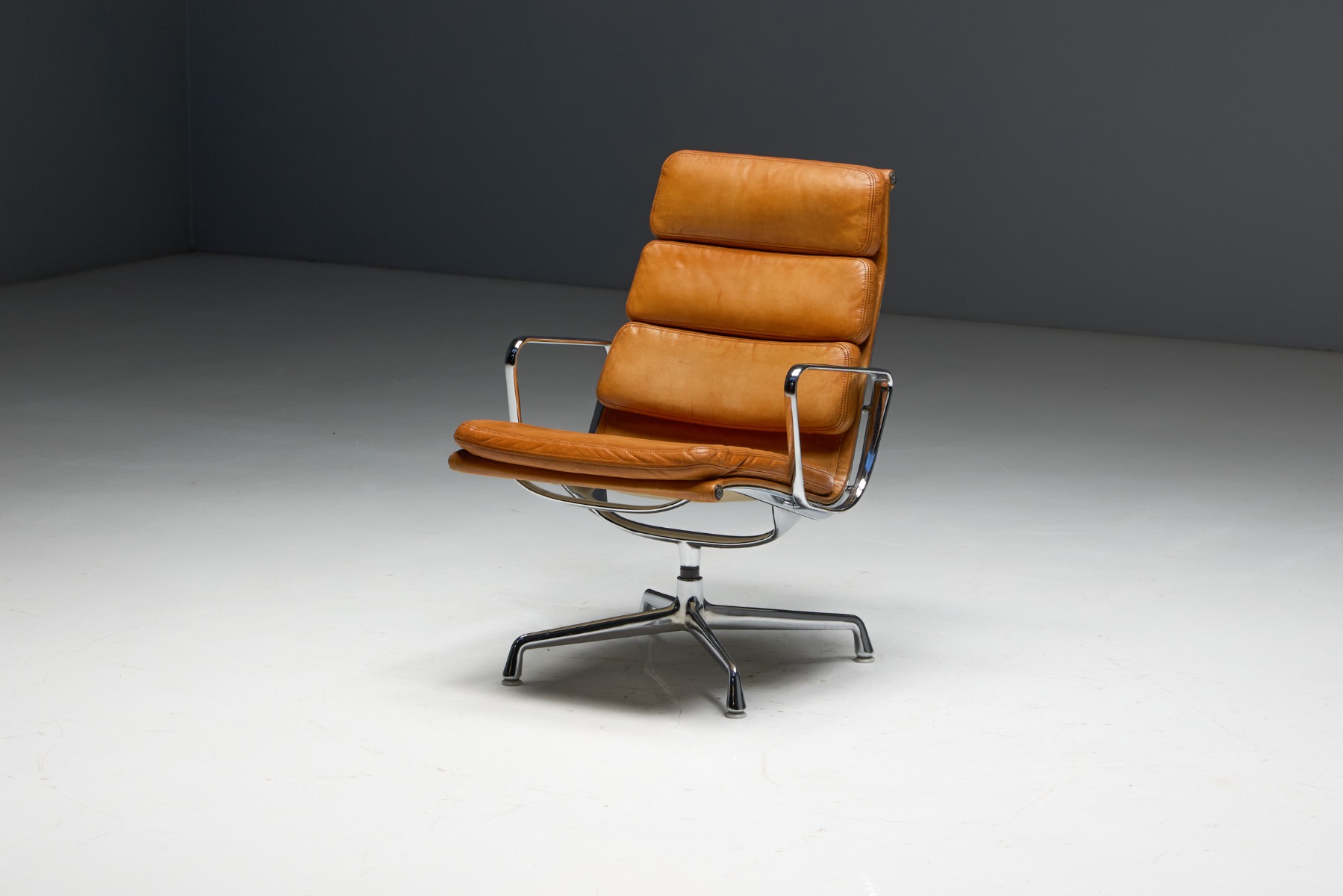 EA216 Soft Pad Chair by Charles and Ray Eames, USA – 1969