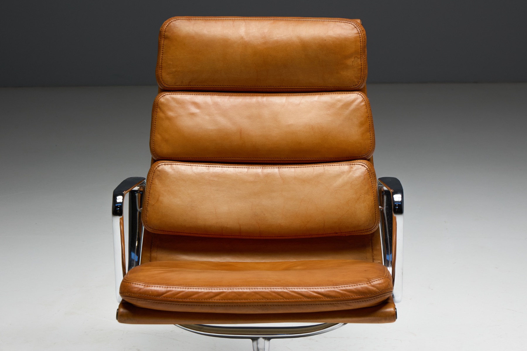 EA216 Soft Pad Chair by Charles and Ray Eames, USA – 1969