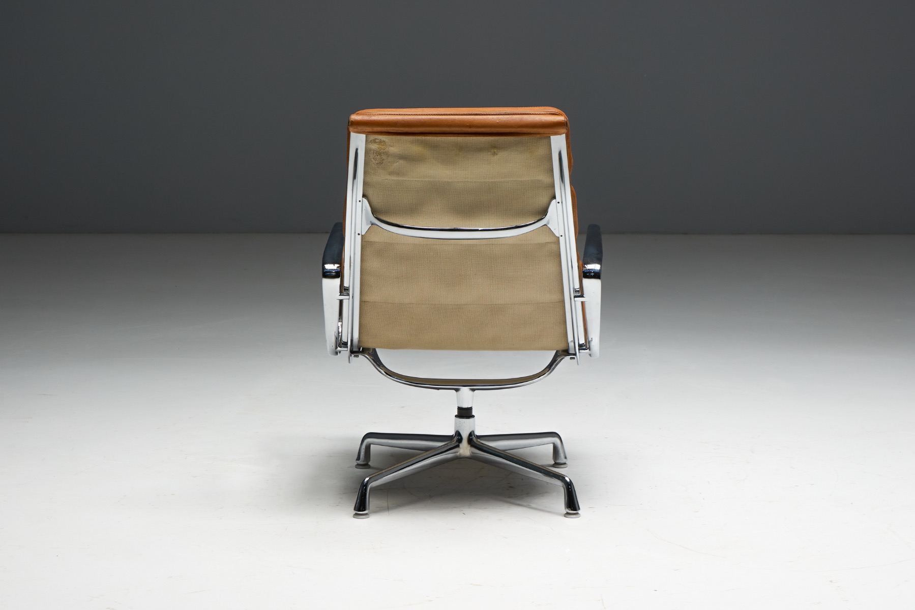 EA216 Soft Pad Chair by Charles and Ray Eames, USA – 1969