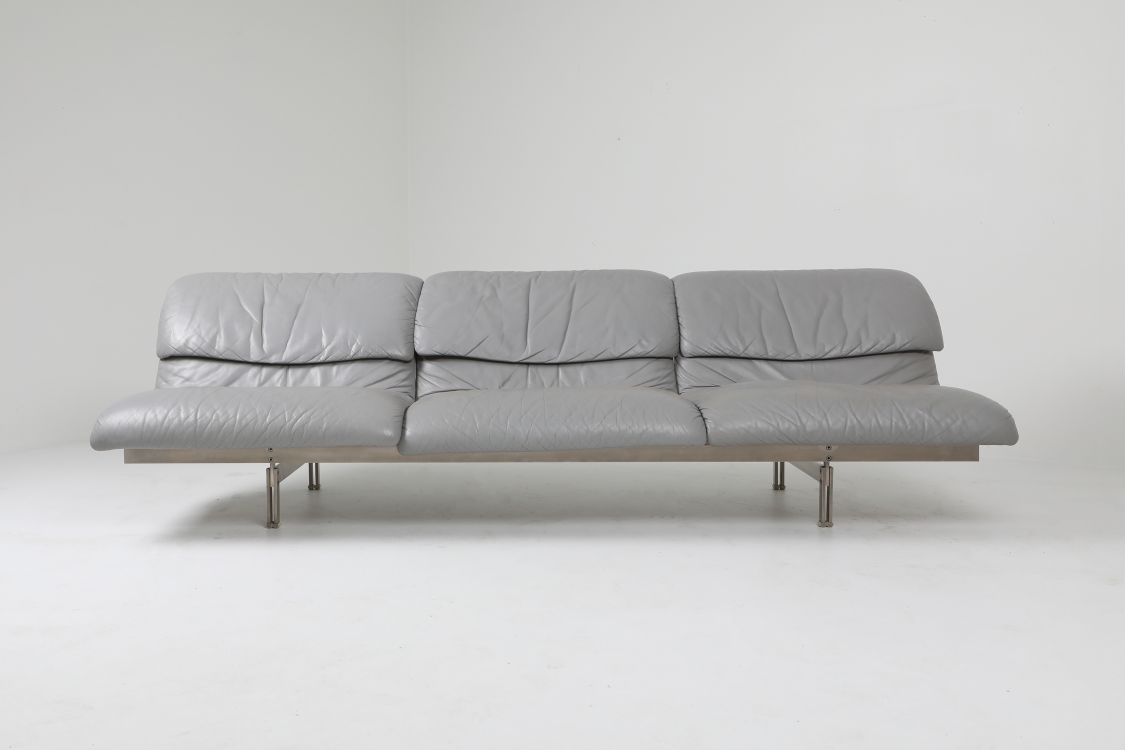 Giovanni Offredi 'Wave' Three-Seat Sofa for Saporiti - 1974