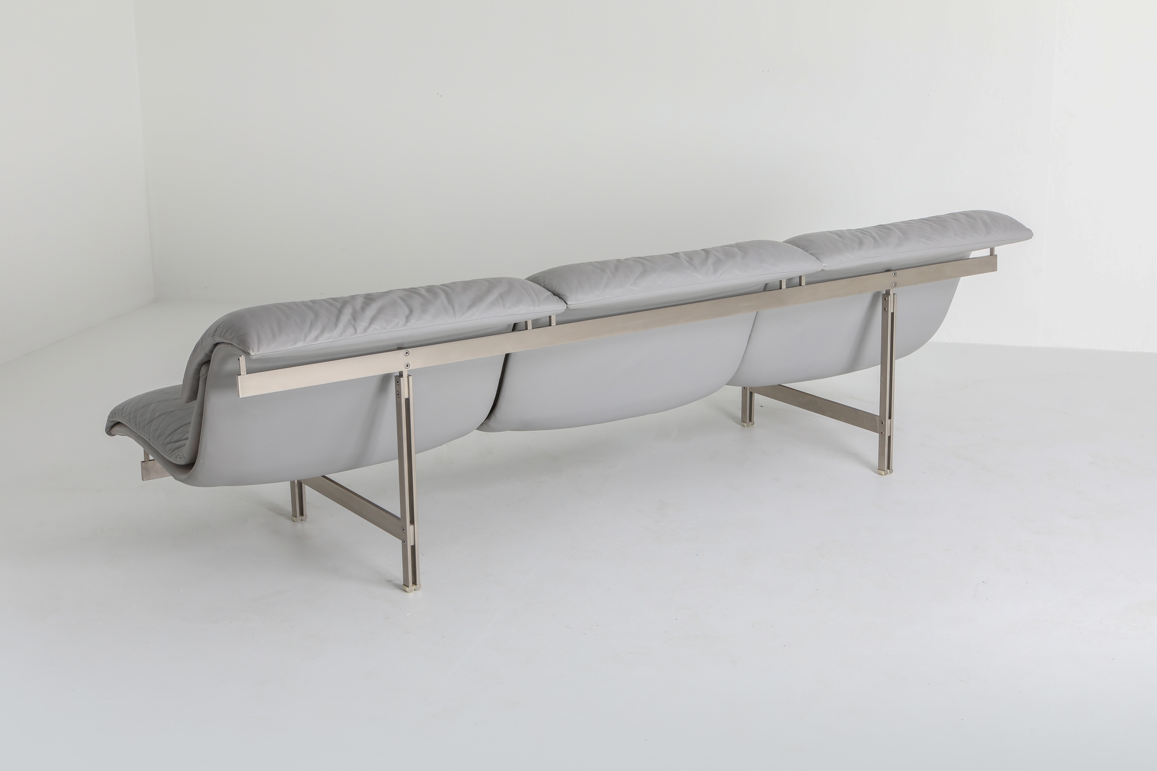 Giovanni Offredi 'Wave' Three-Seat Sofa for Saporiti - 1974