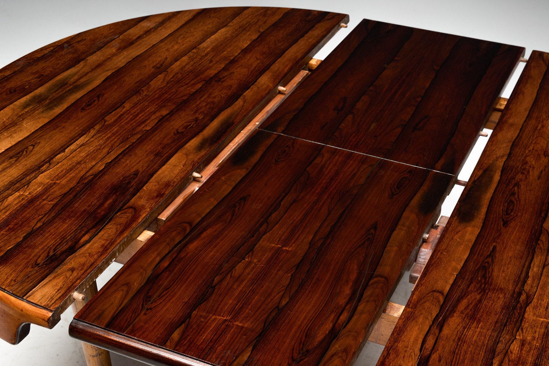 Expandable Caviuna Dining Table by Hauner Eisler, Brazil - circa 1955