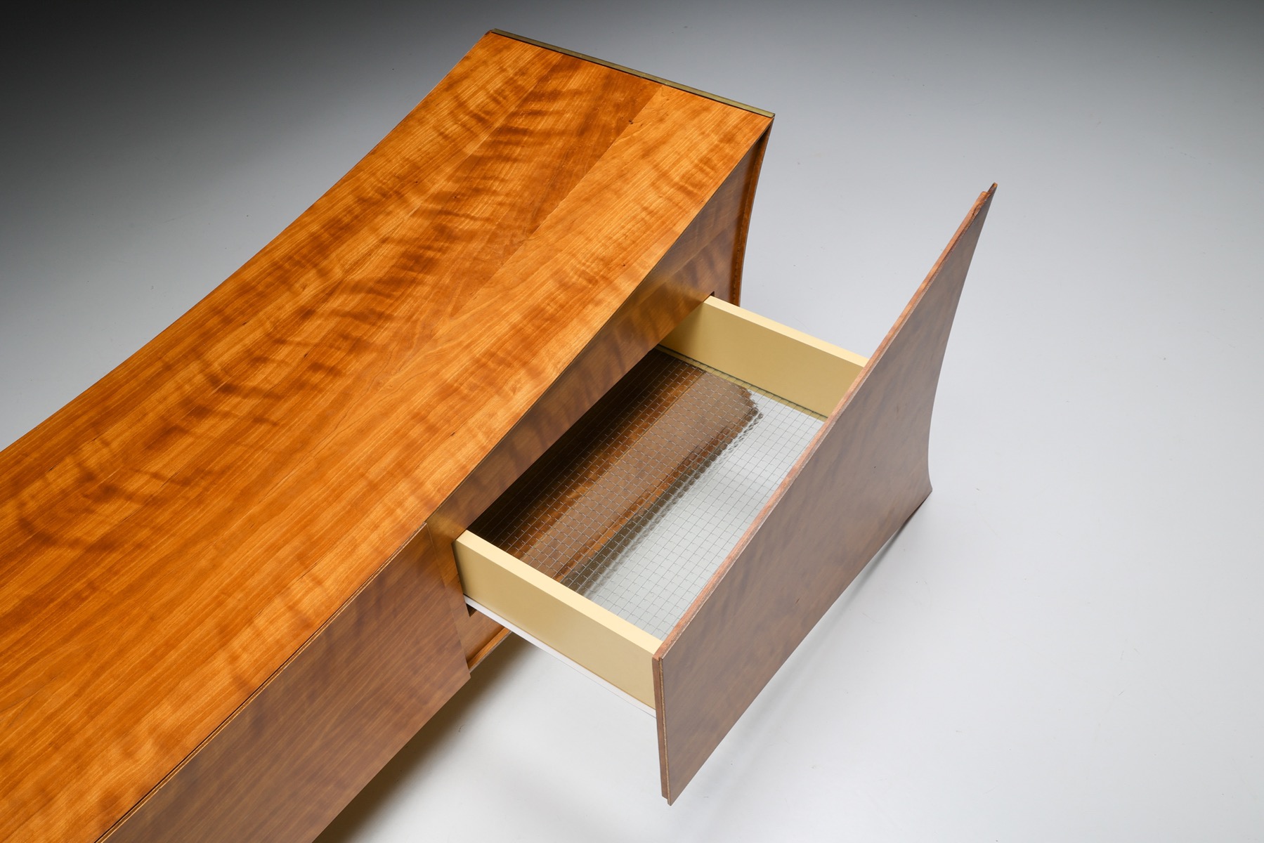  Floating Credenza in Walnut Wood - 1950's