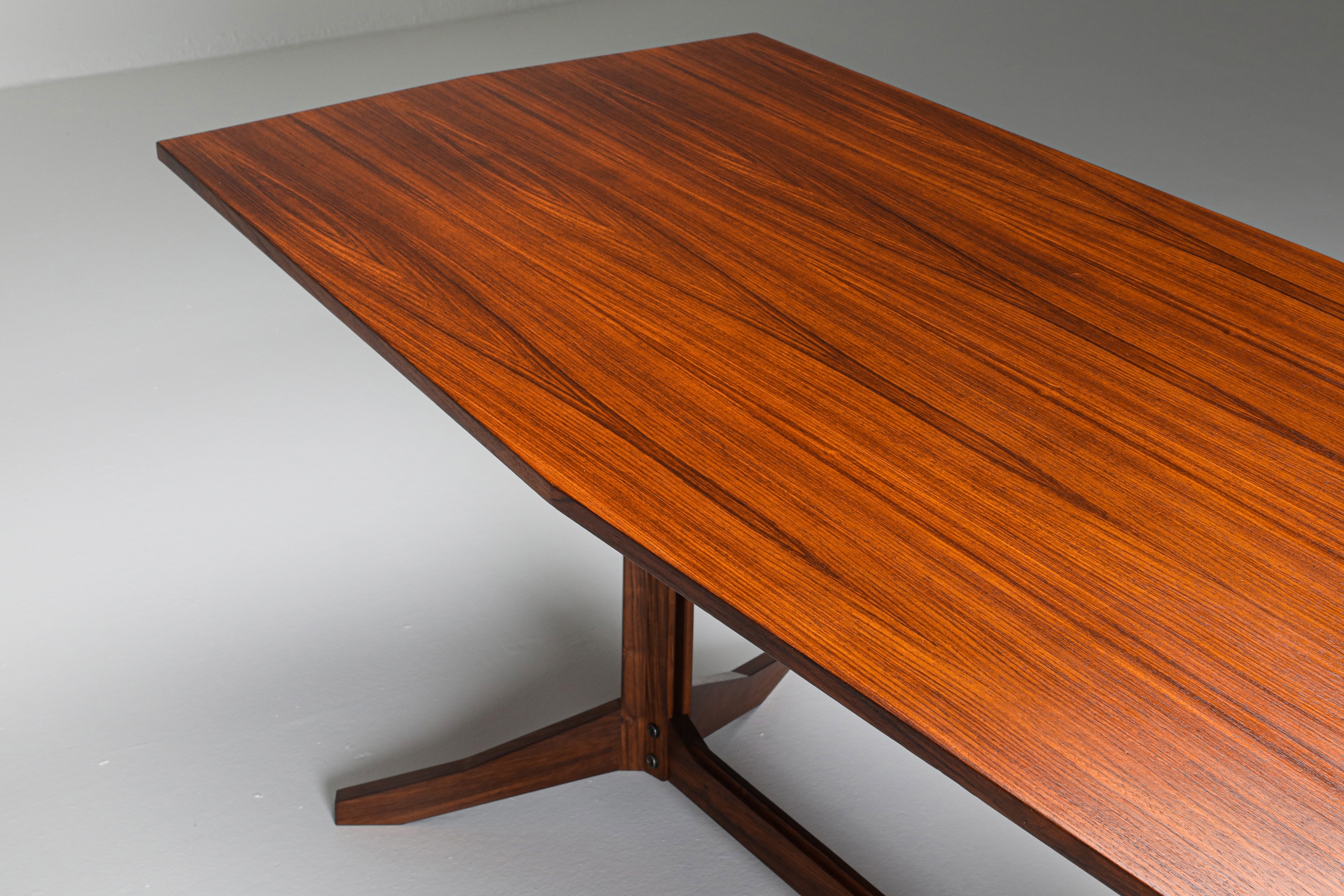 Rosewood Table TL22  by Franco Albini for Poggi - 1958