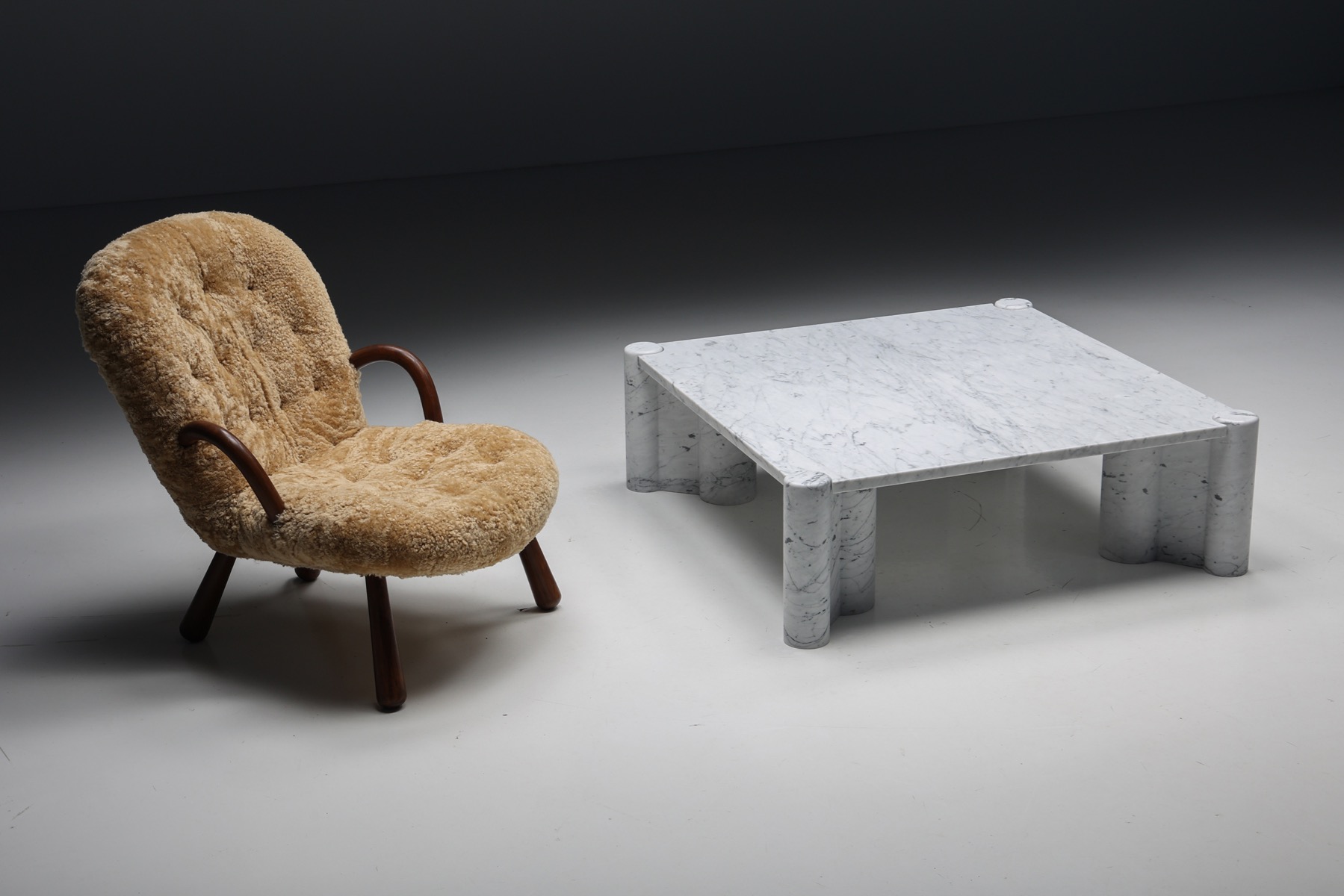 Gae Aulenti Jumbo Coffee Table for Knoll - 1965