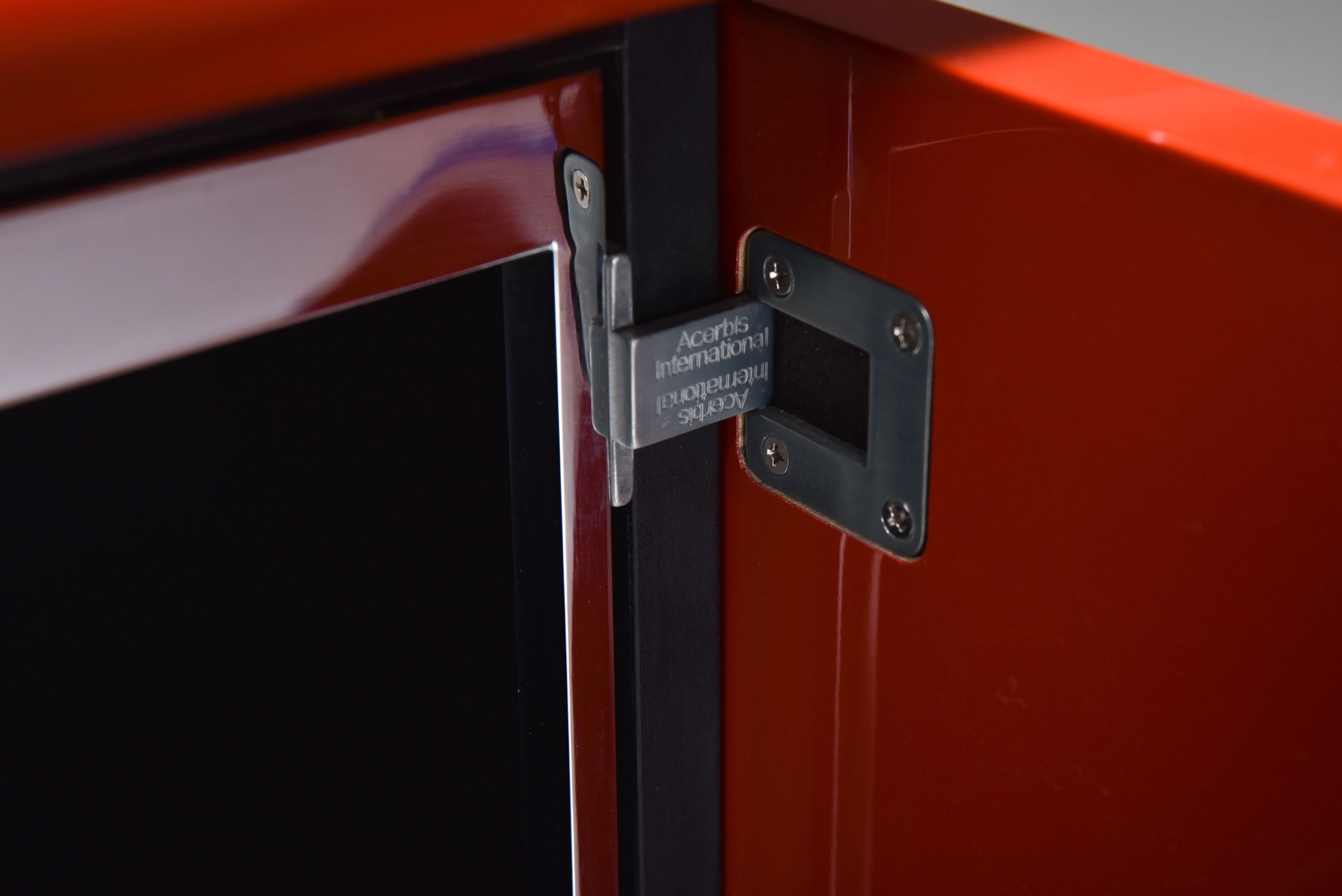 Red lacquer credenza by Giotto Stoppino for Acerbis - 1970s
