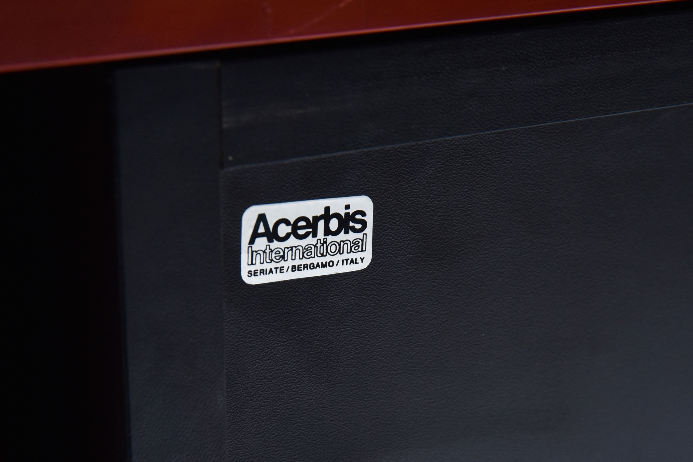 Red lacquer credenza by Giotto Stoppino for Acerbis - 1970s