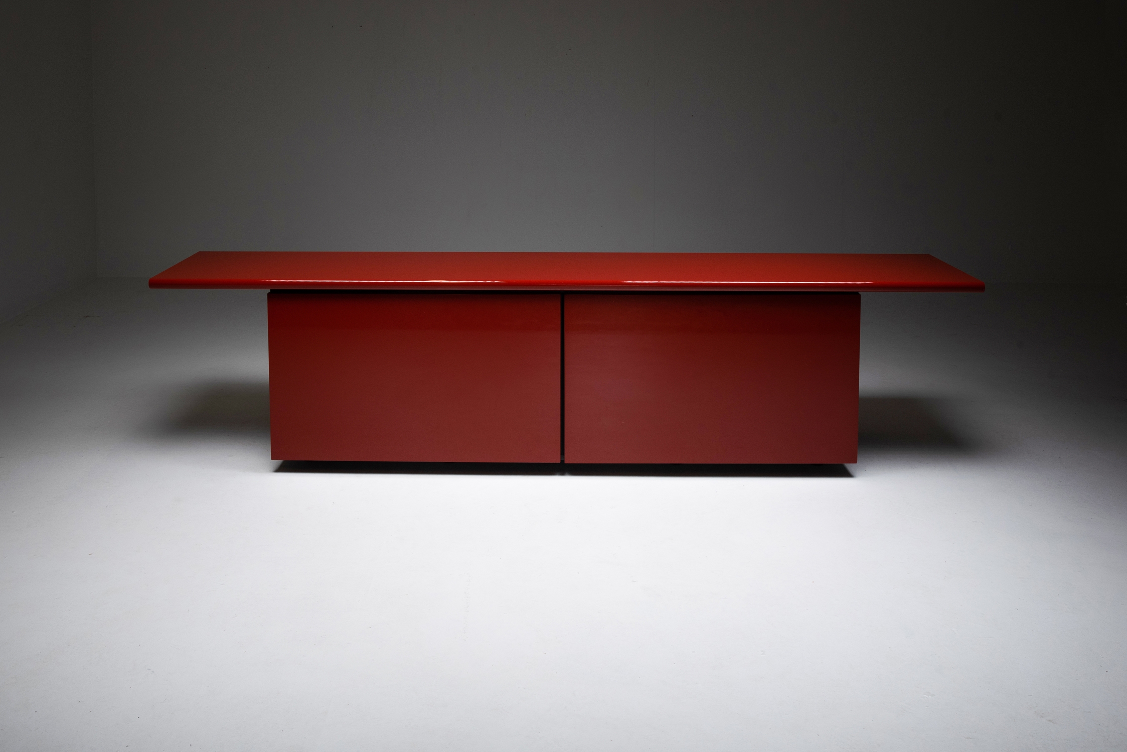 Red lacquer credenza by Giotto Stoppino for Acerbis - 1970s