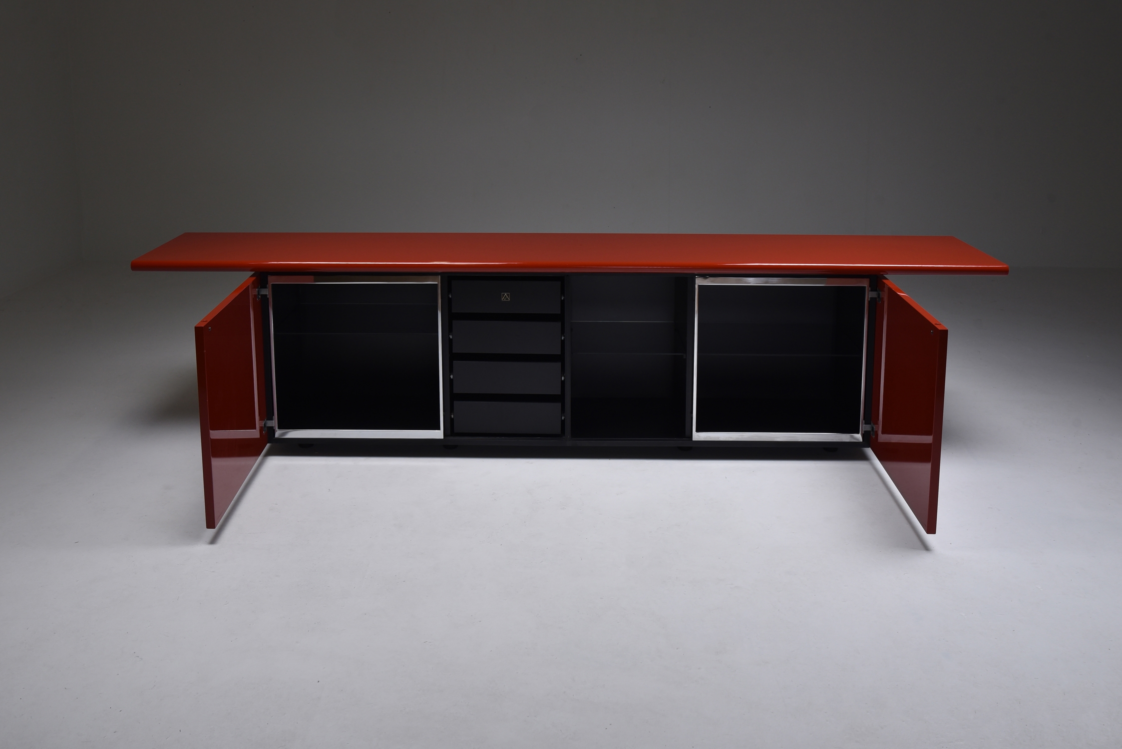 Red lacquer credenza by Giotto Stoppino for Acerbis - 1970s