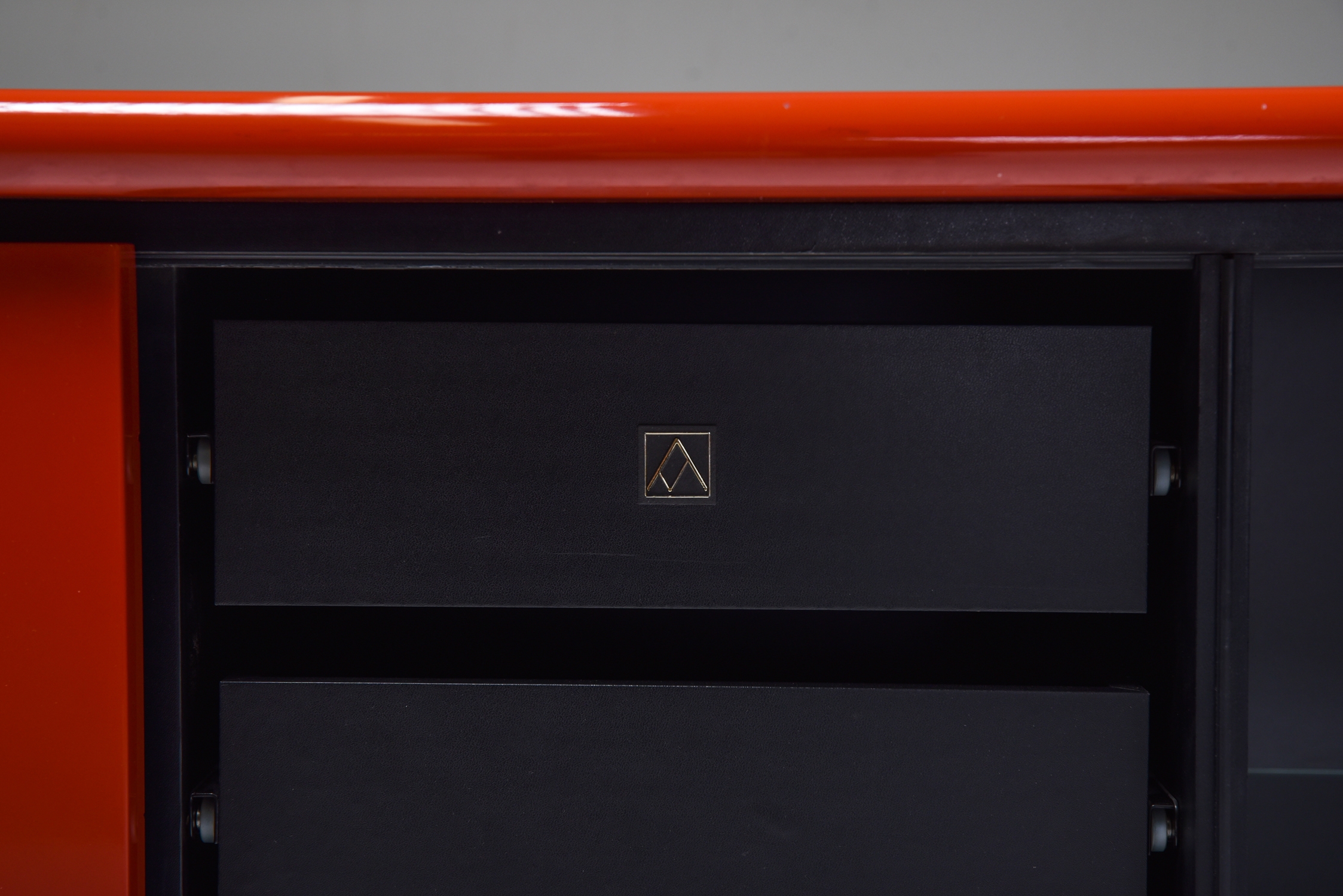 Red lacquer credenza by Giotto Stoppino for Acerbis - 1970s