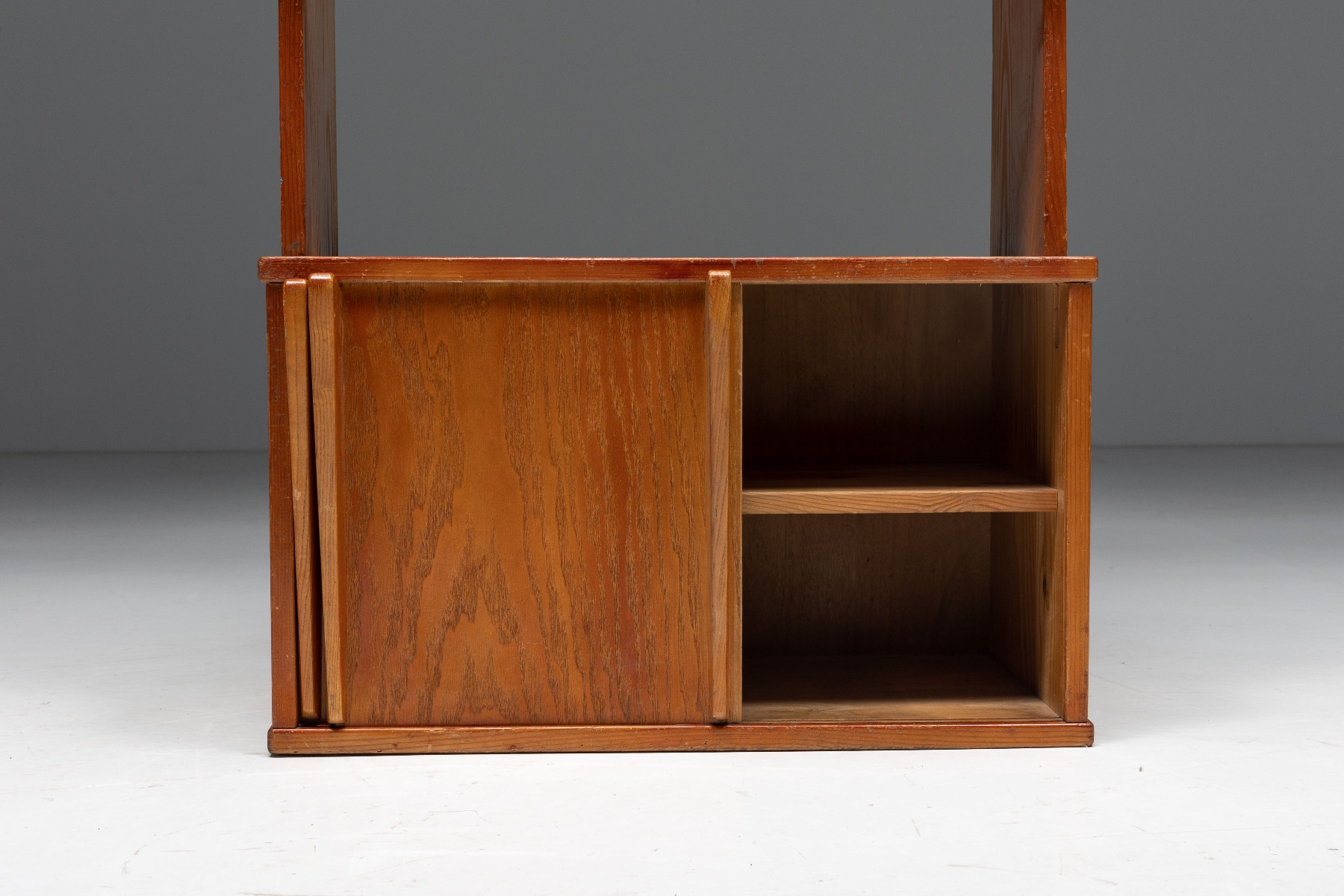 Bookcase in the style of Charlotte Perriand - 1960s