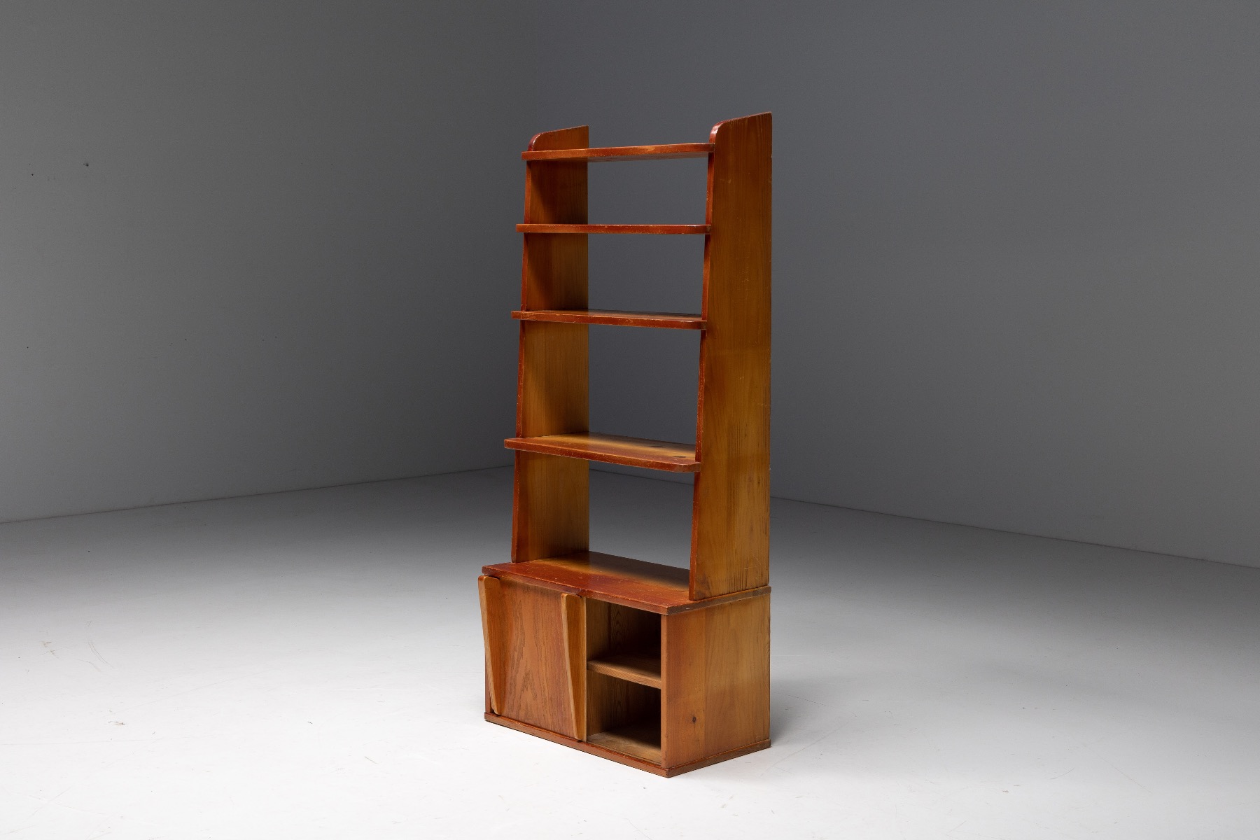 Bookcase in the style of Charlotte Perriand - 1960s