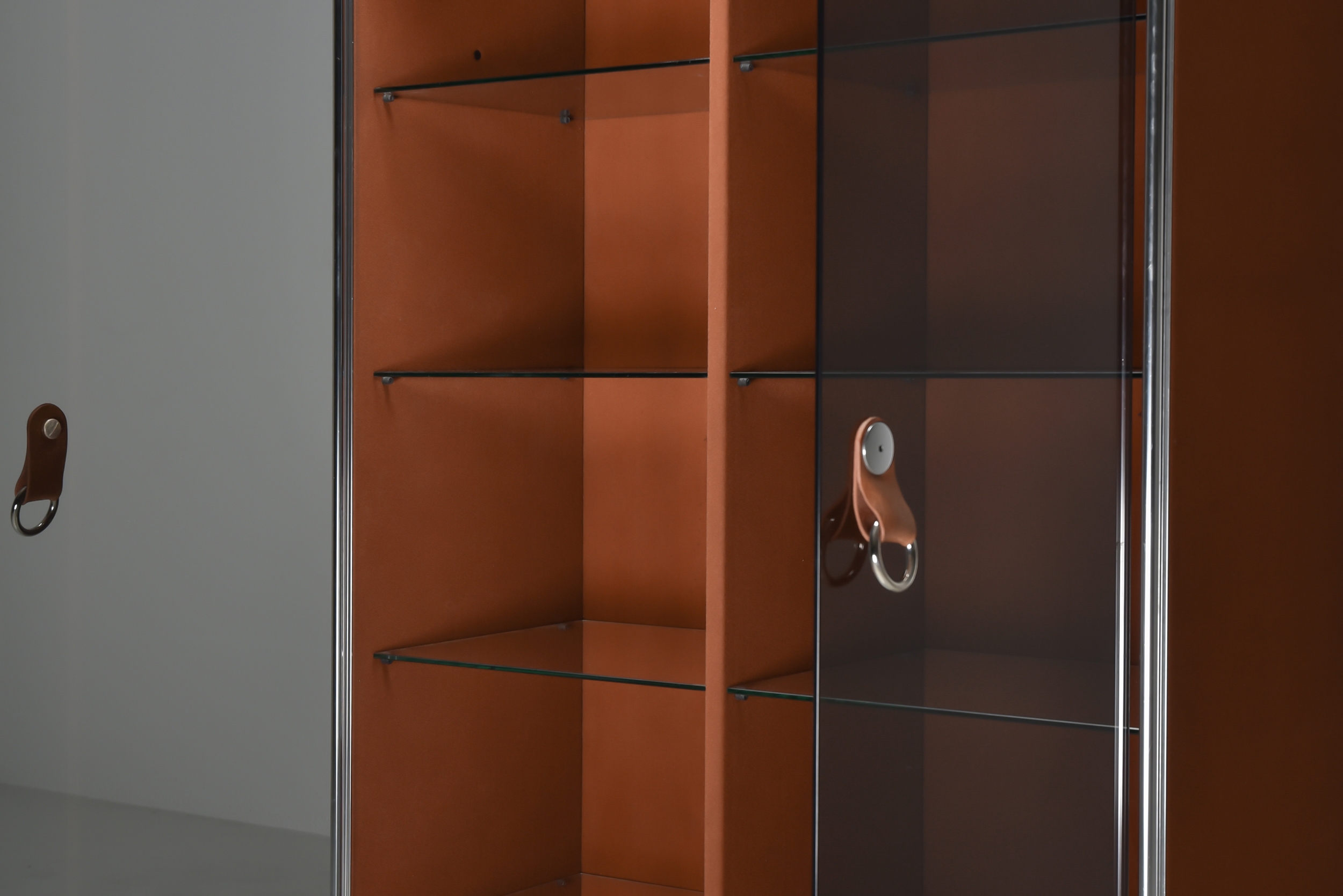 Italian design dresser in cognac leather, chrome and black glass for Hermès - 1970s
