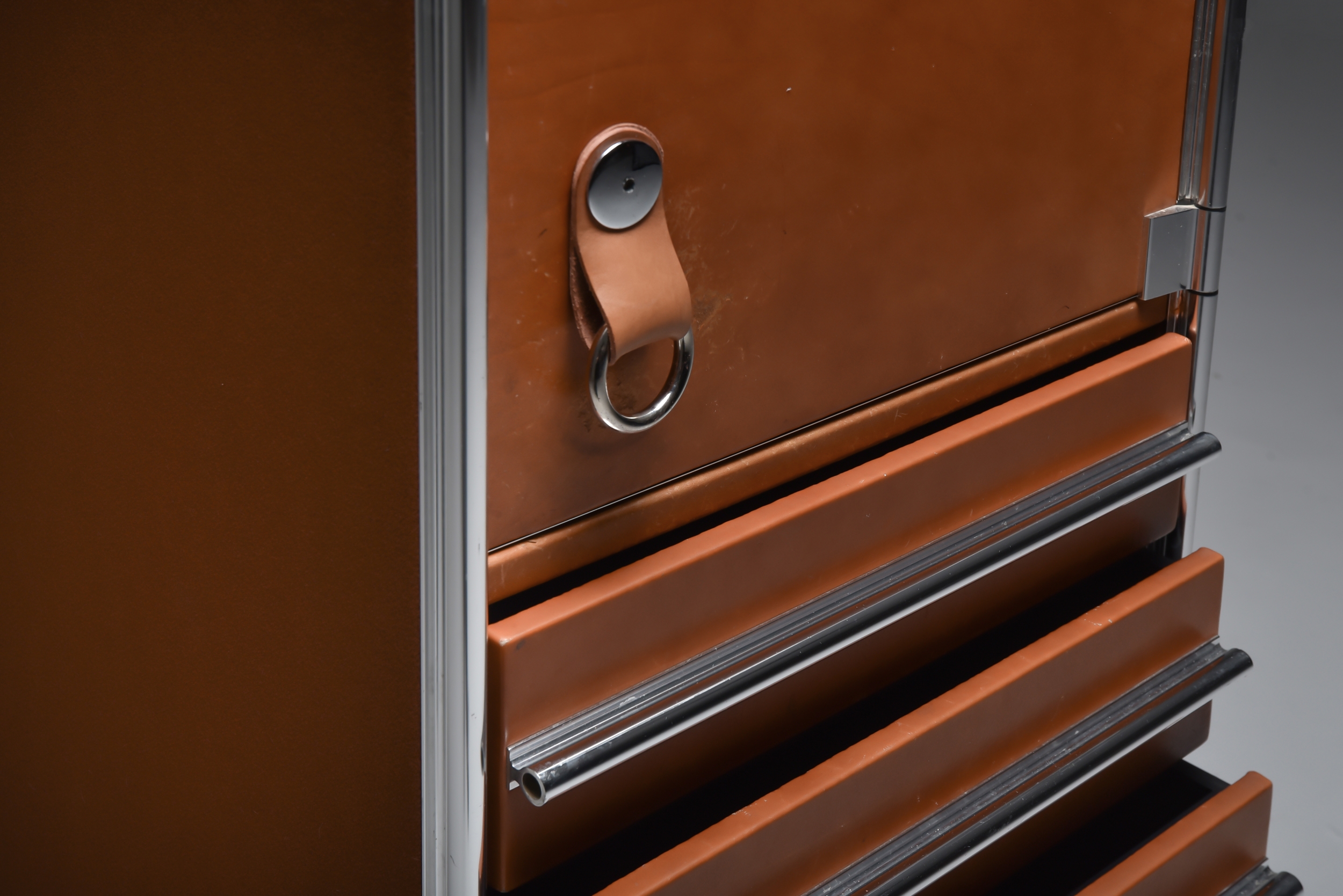 Italian design dresser in cognac leather, chrome and black glass for Hermès - 1970s
