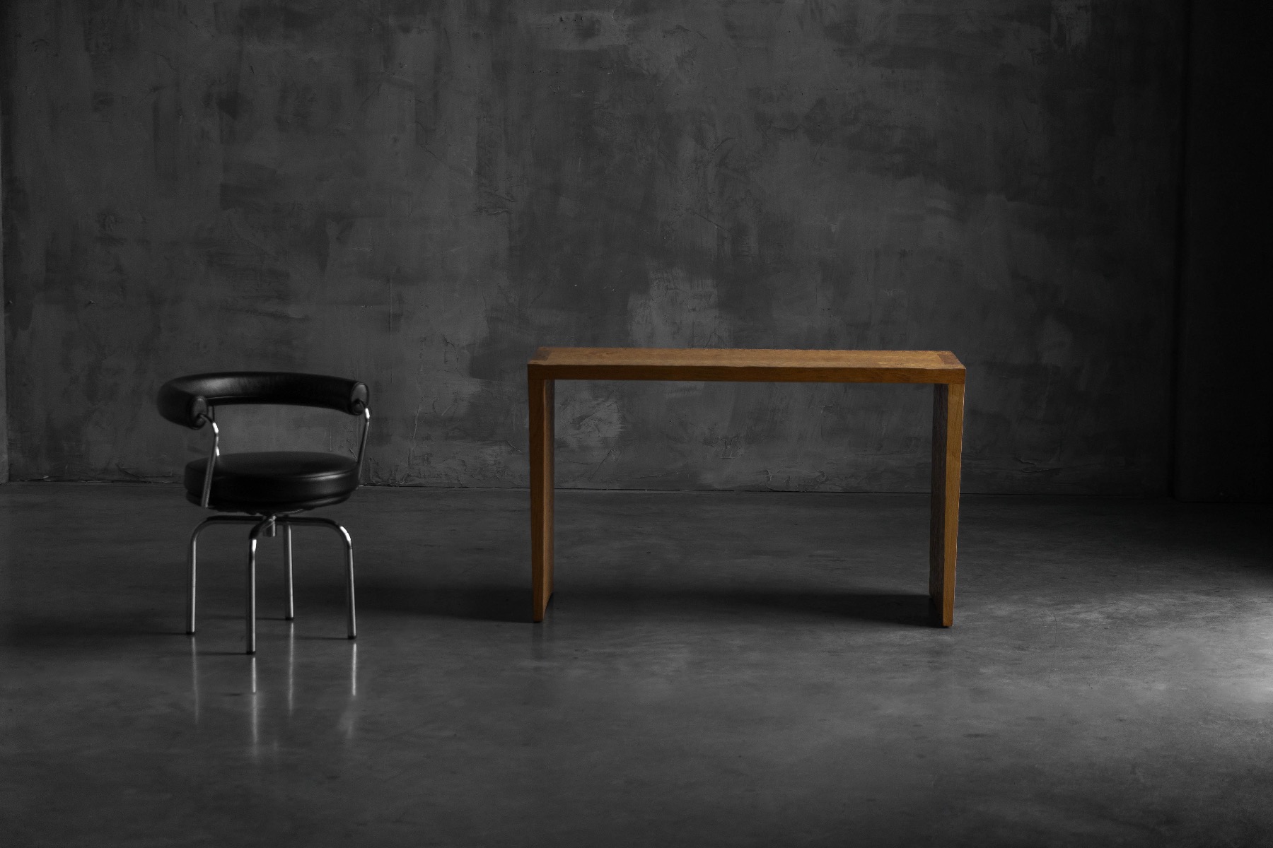 Hand-Carved Oak Console Table - Early 21st Century