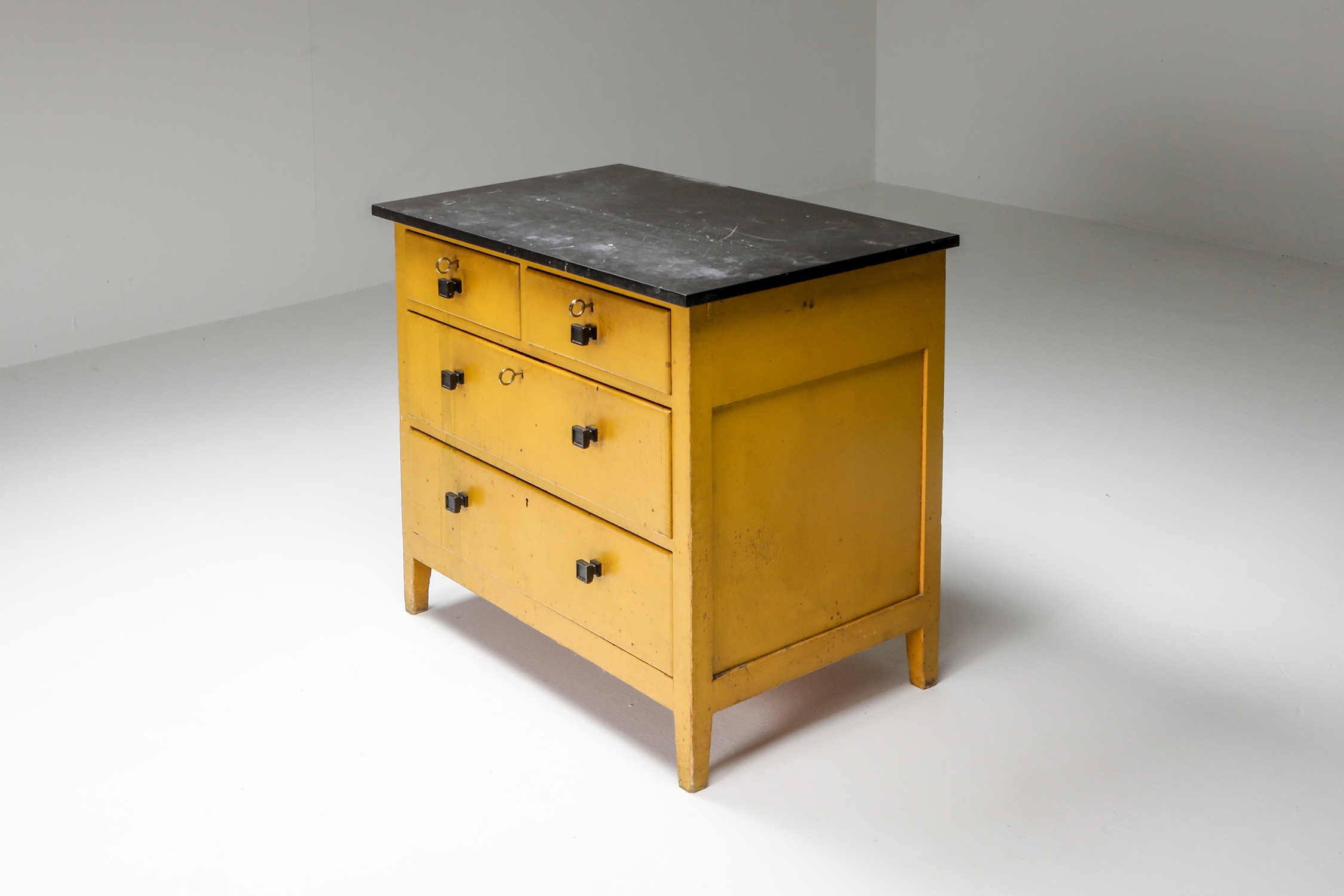 Modernist chest of drawers by Wouda - 1924