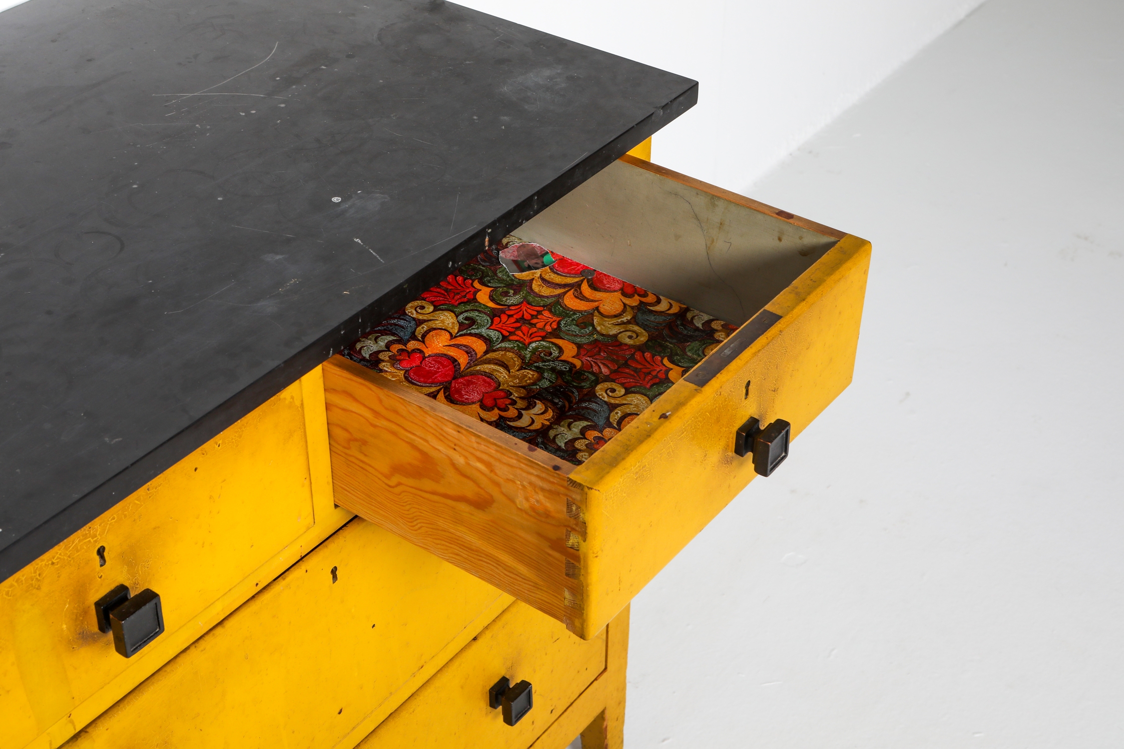 Modernist chest of drawers by Wouda - 1924