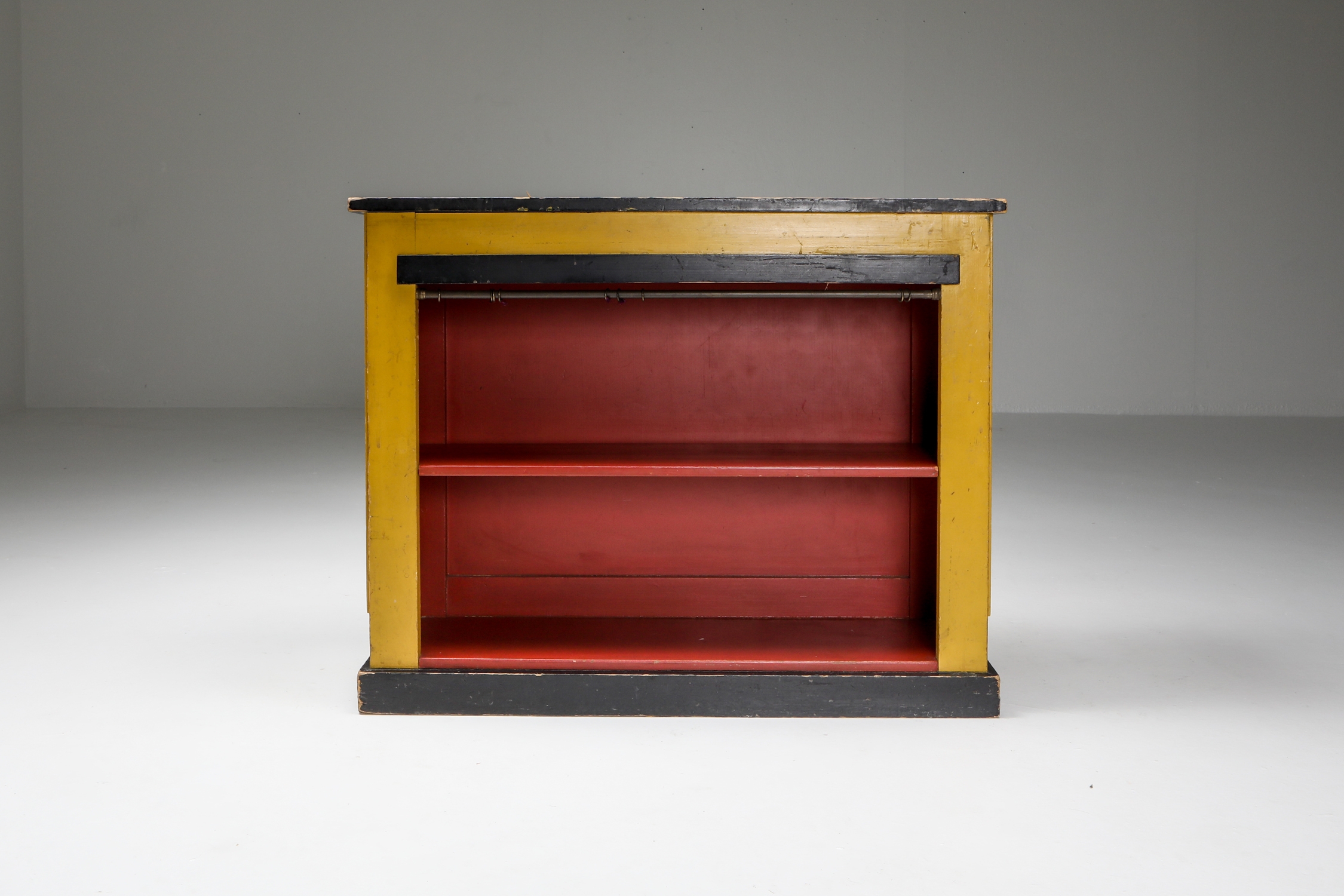 Shelve Cabinet by Dutch Modernist H. Wouda - 1924