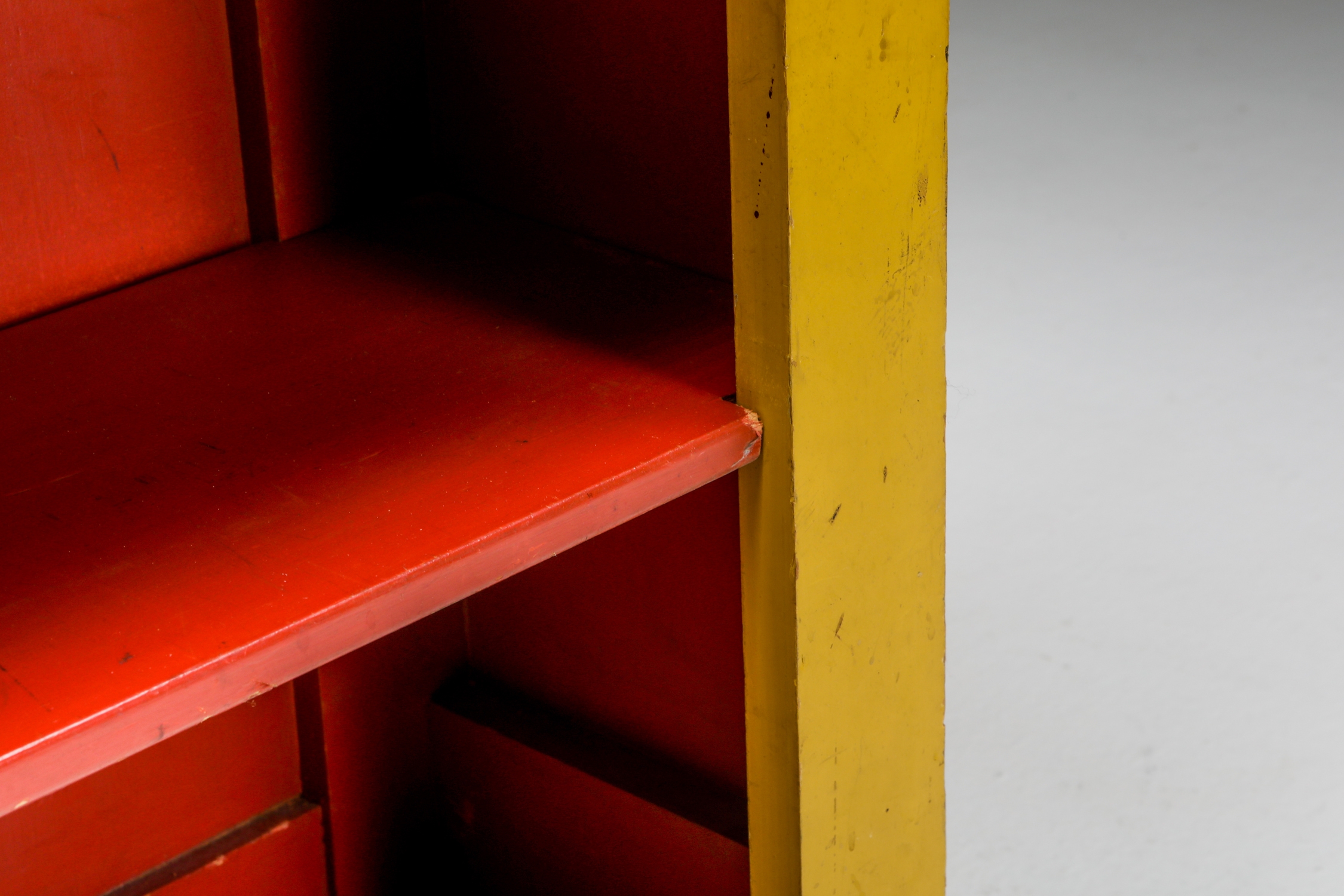 Shelve Cabinet by Dutch Modernist H. Wouda - 1924