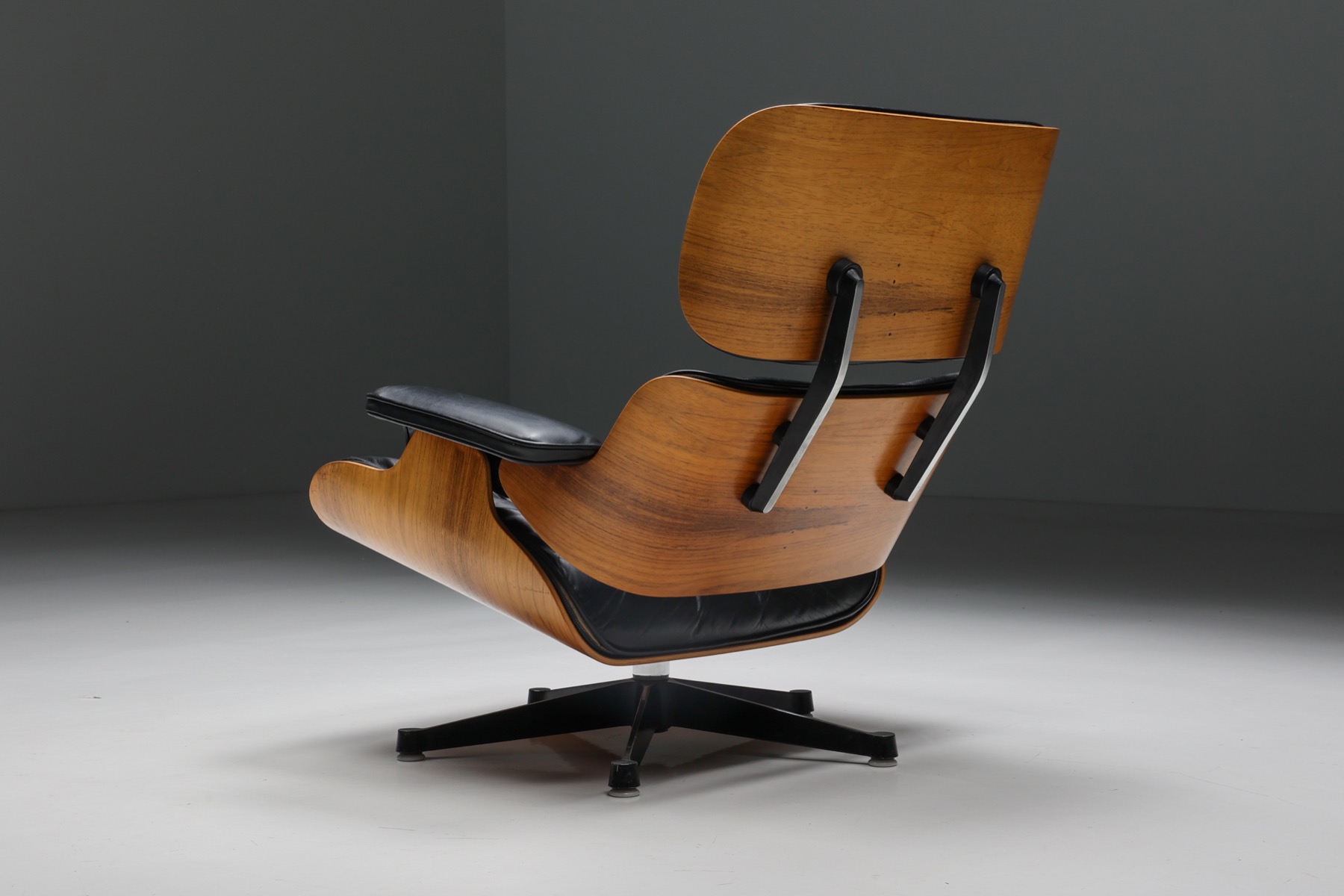 Eames Lounge Chair & Ottoman for Herman Miller - 1957