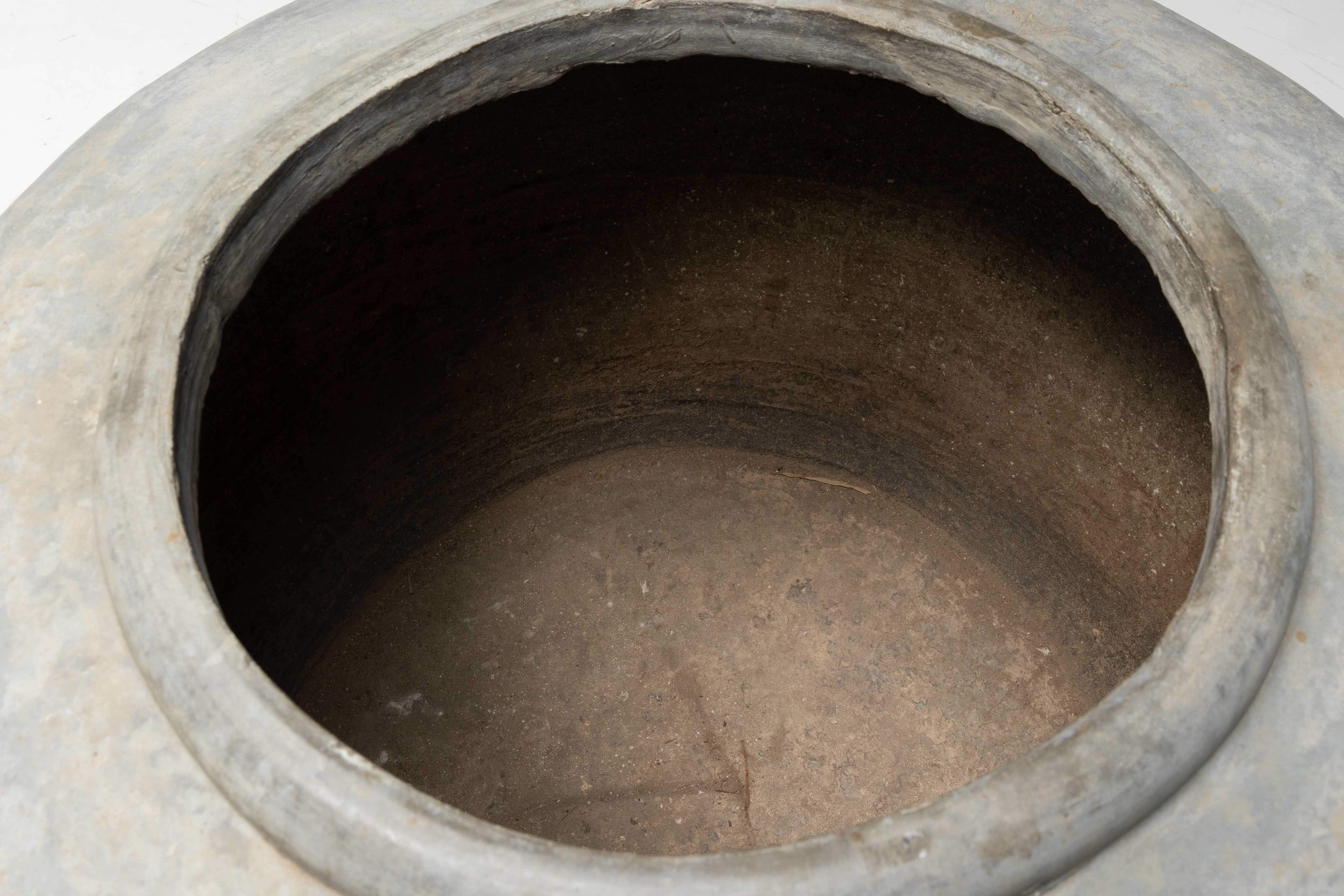 Large Mediterranean Concrete Pot - 19th Century 