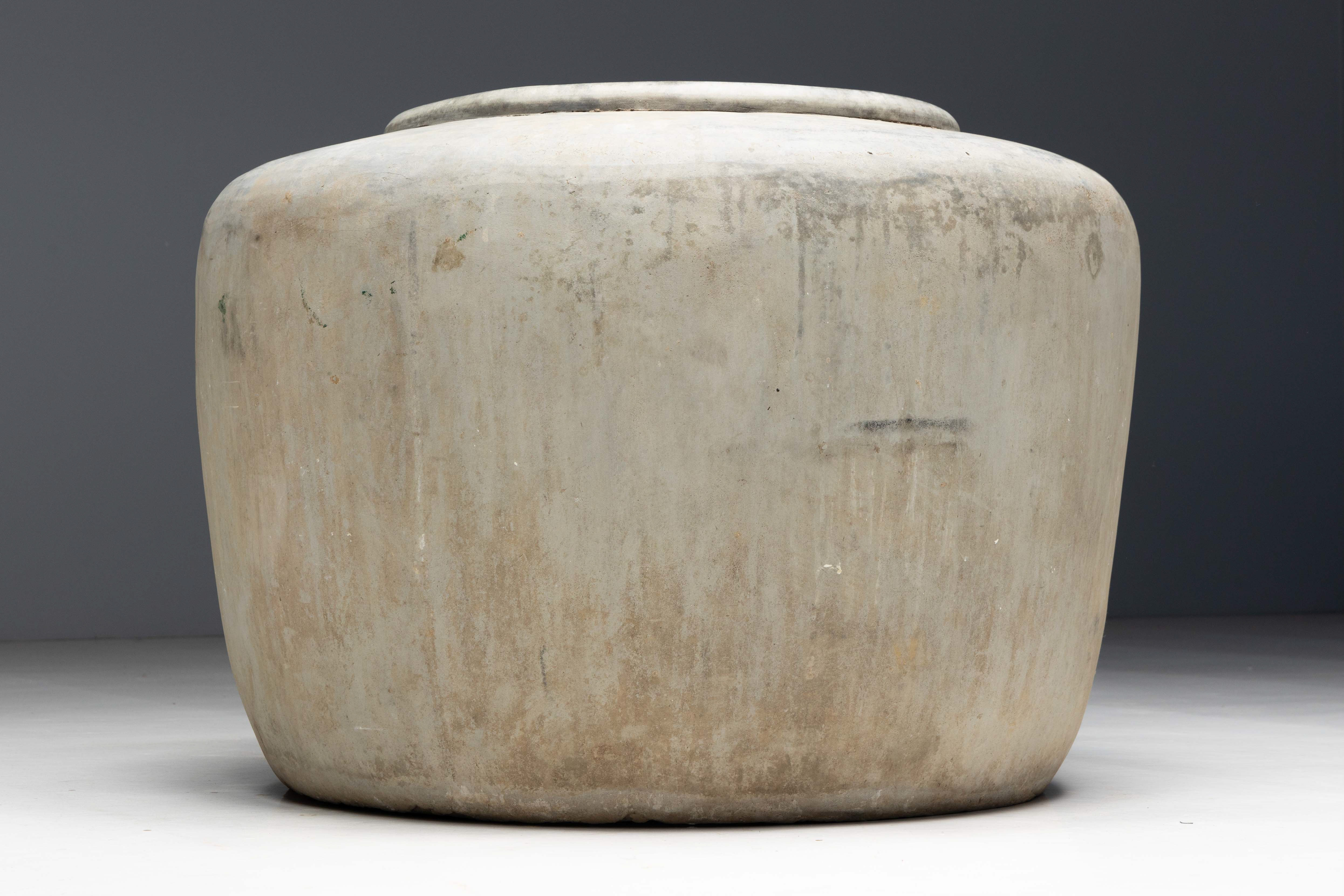 Large Mediterranean Concrete Pot - 19th Century 