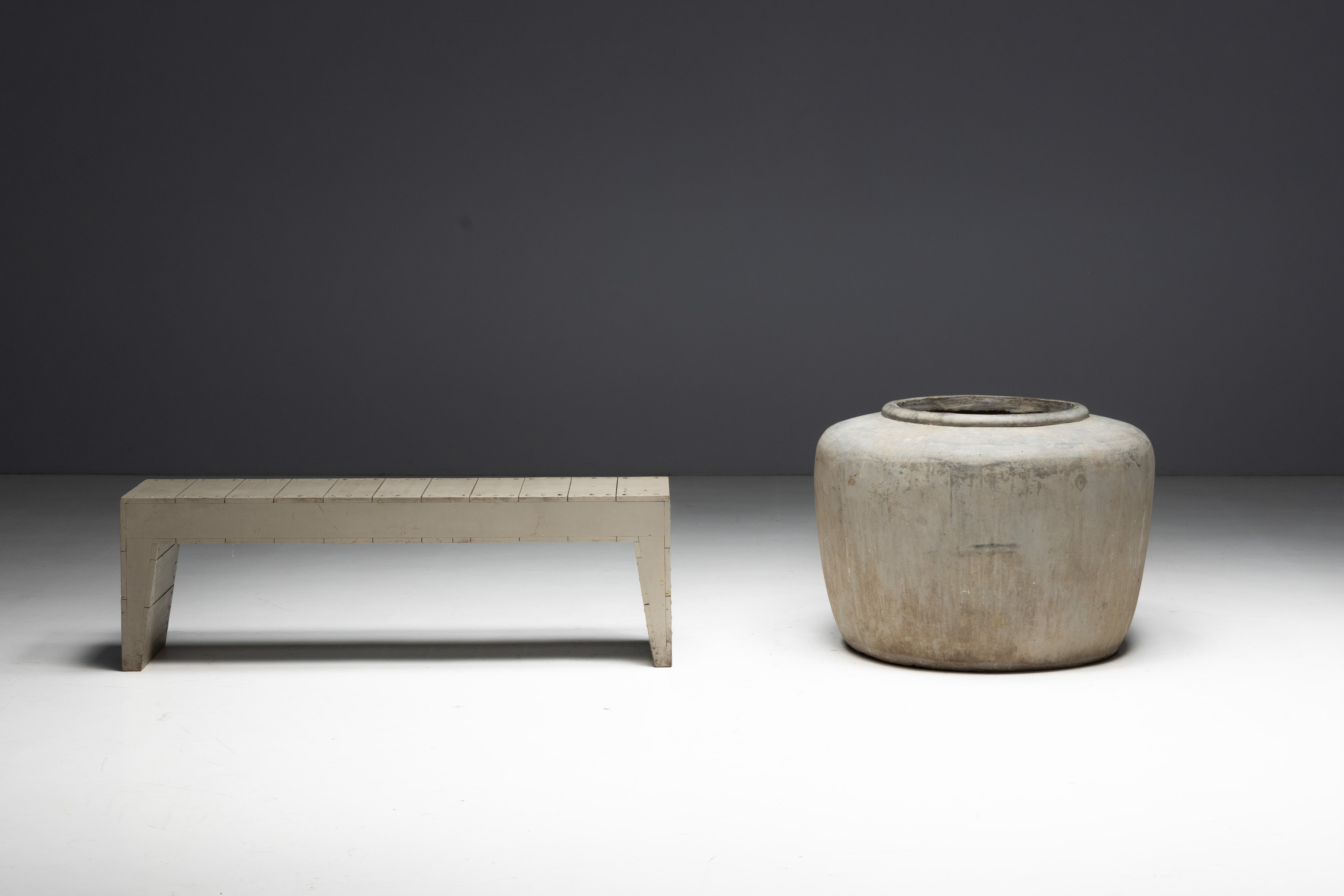 Large Mediterranean Concrete Pot - 19th Century 