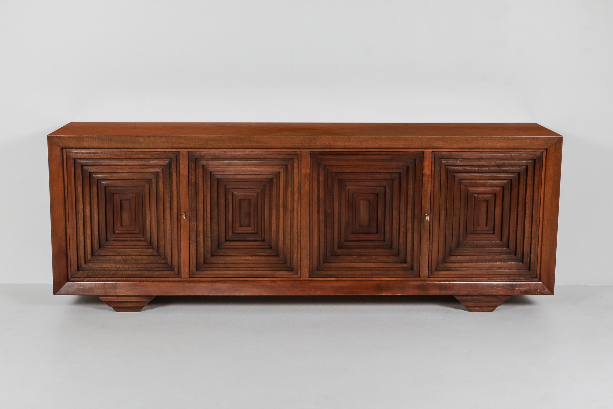 Carlo Scarpa masterpiece credenza in walnut, Italy - 1960's