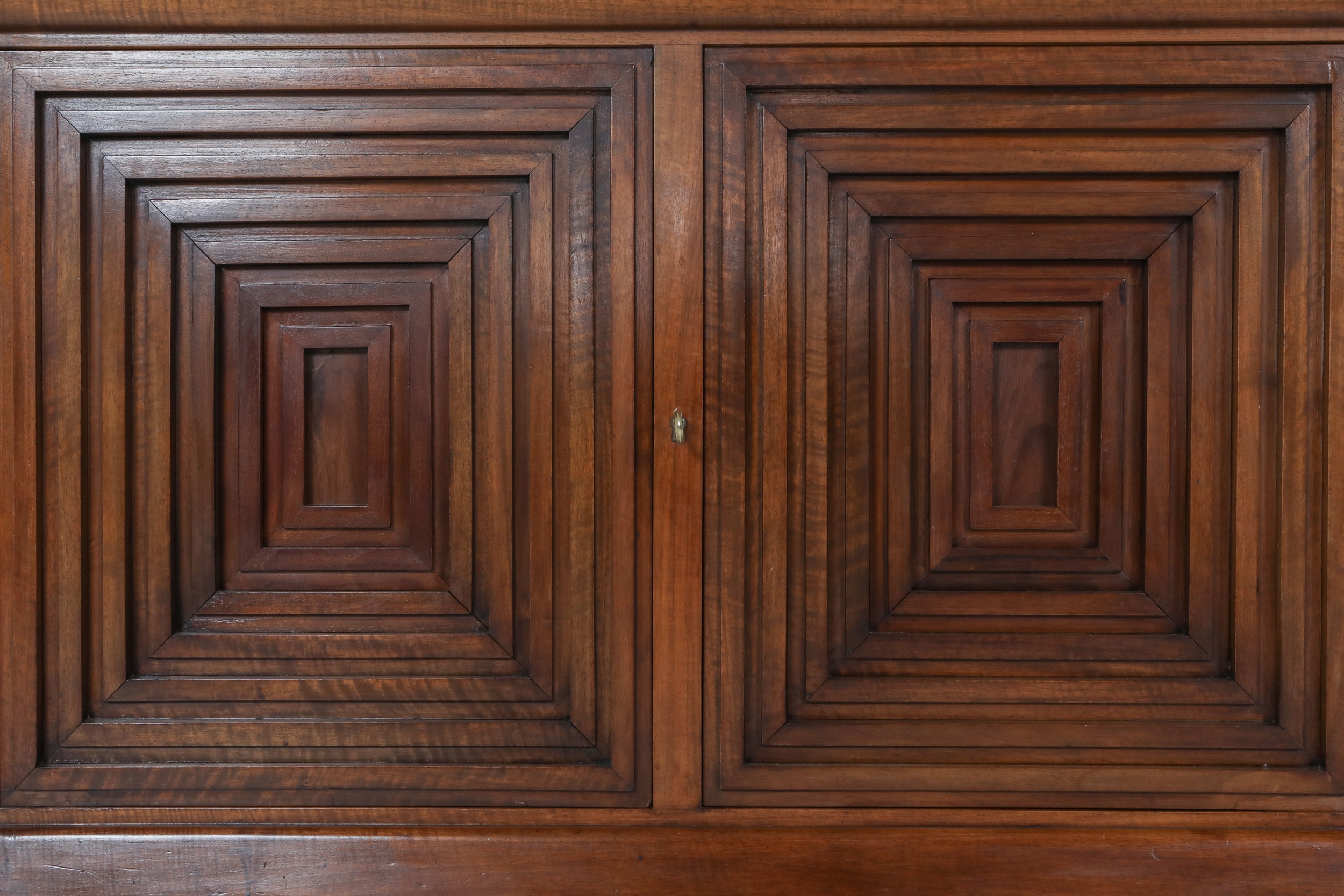 Carlo Scarpa masterpiece credenza in walnut, Italy - 1960's