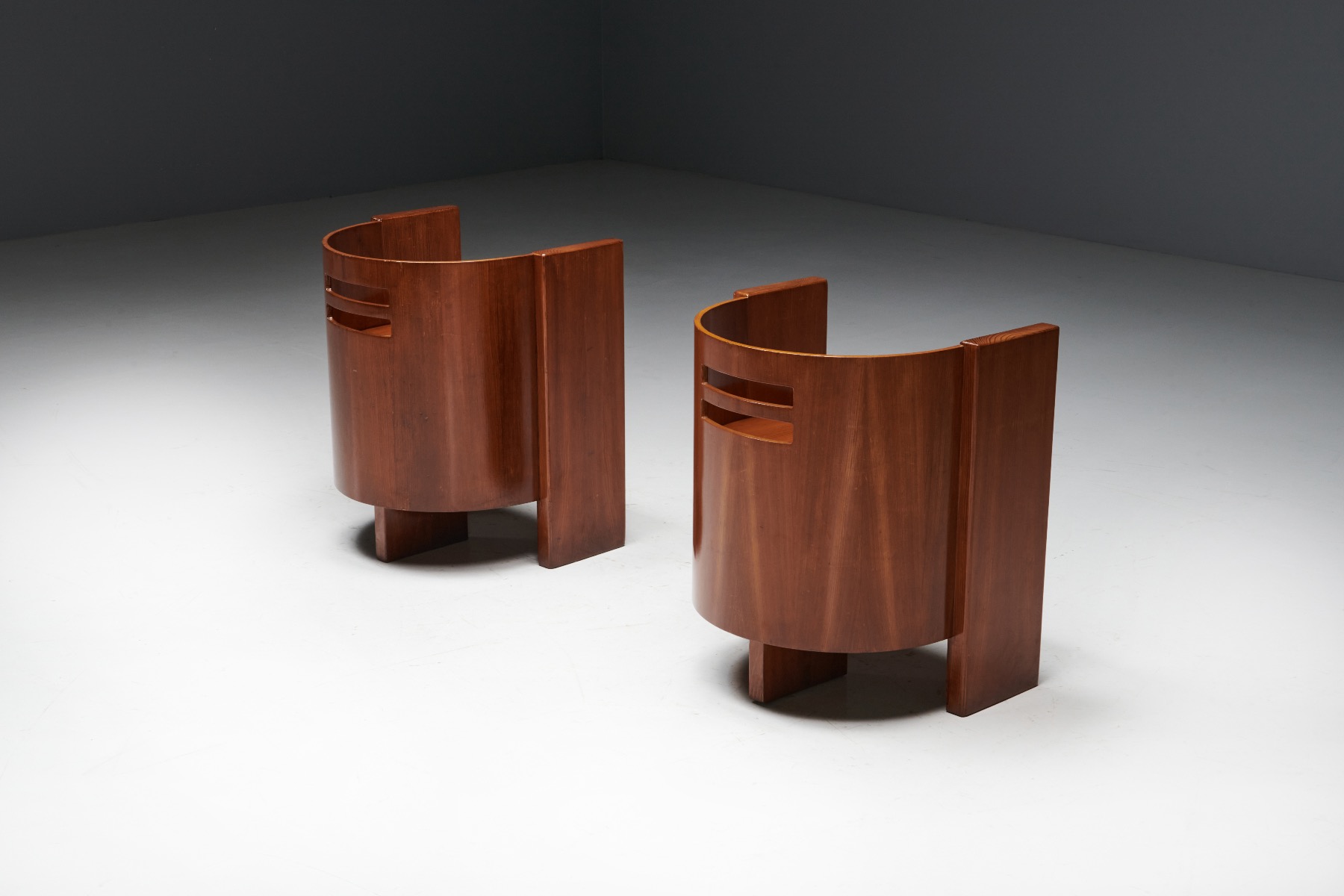 Modernist Armchair in Mahogany - 1930s