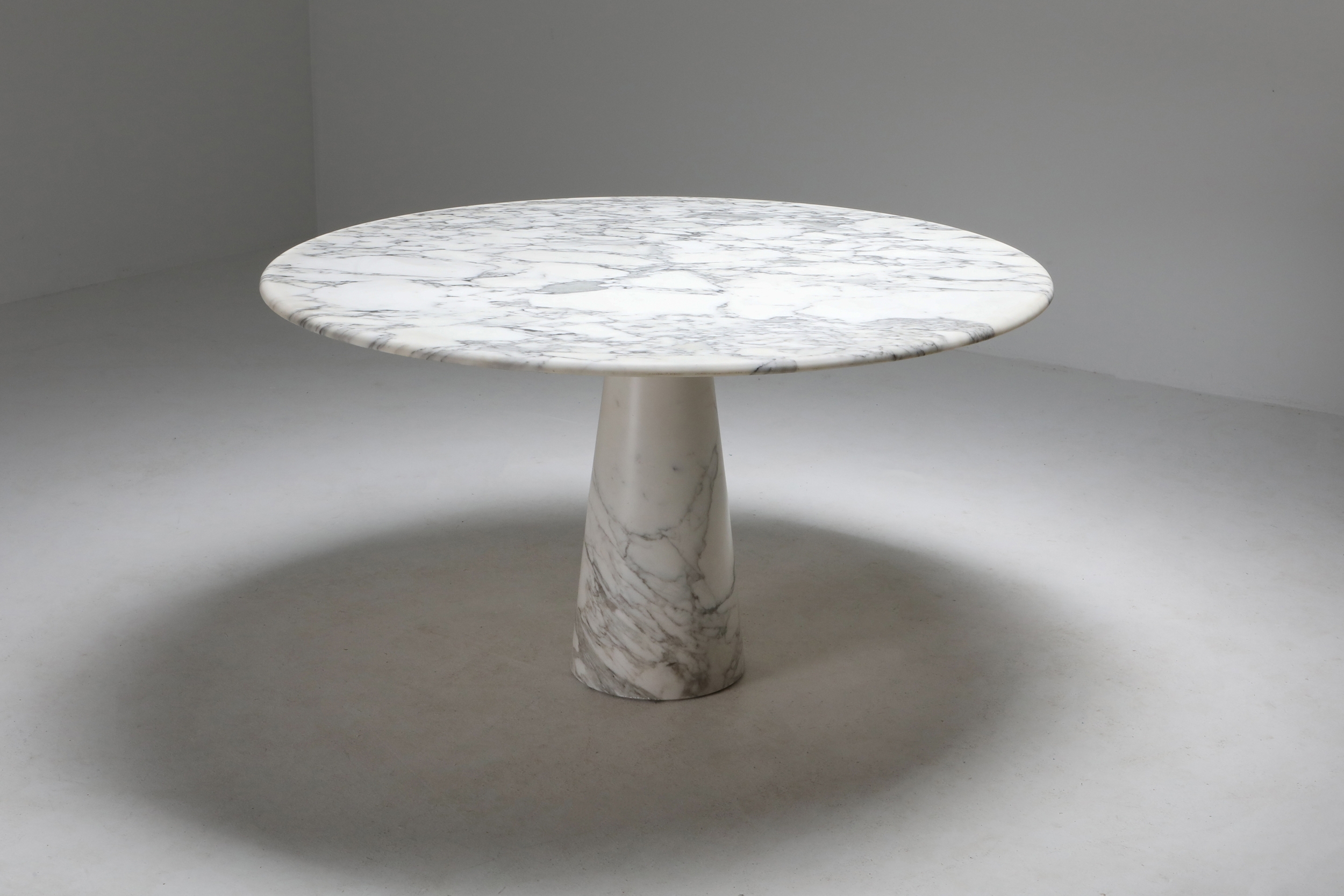 Calacatta marble dining table by Angelo Mangiarotti for Skipper - 1972