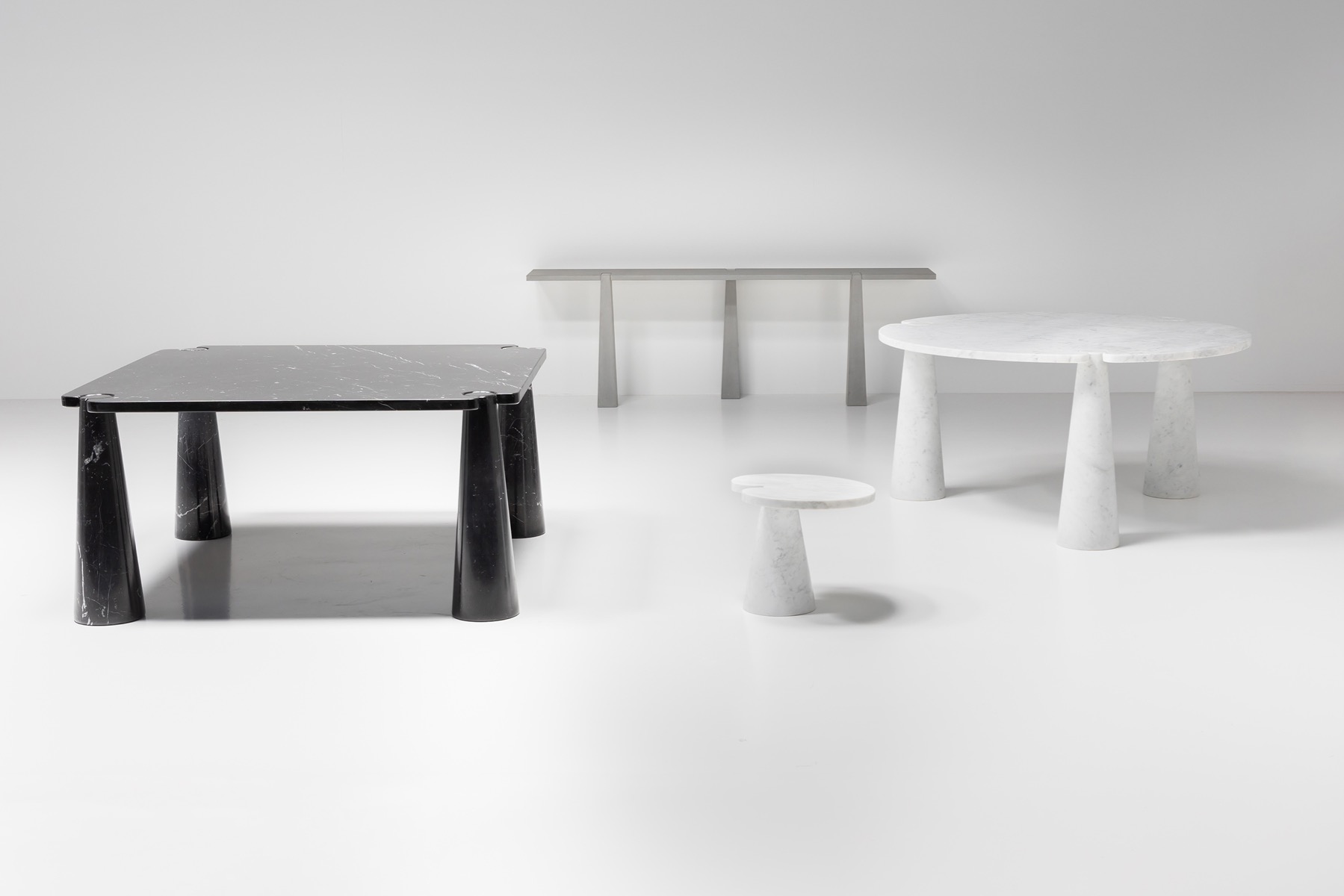 Mangiarotti Side Table in Carrara Marble - 1971