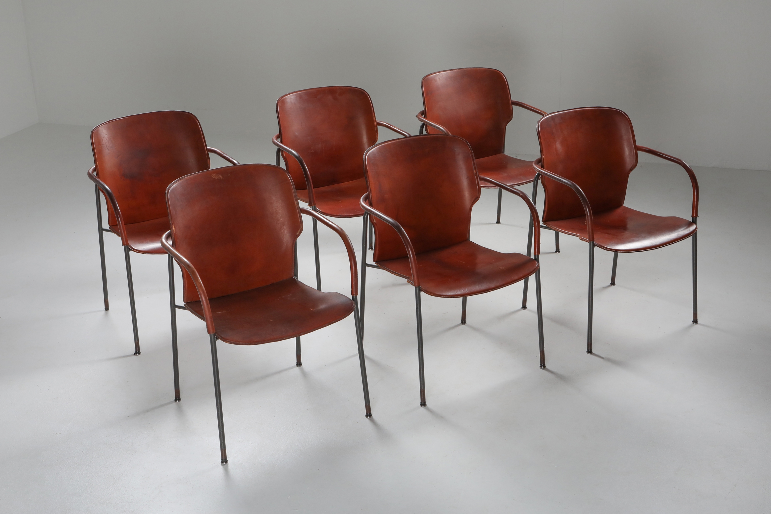 Gianfranco Frattini armchairs model ‘Lalanda’ in dark cognac leather - 1970s